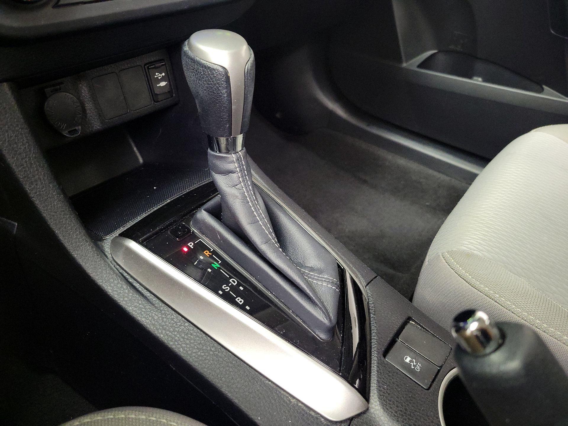 Thumbnail: 2016 Toyota Corolla - 17