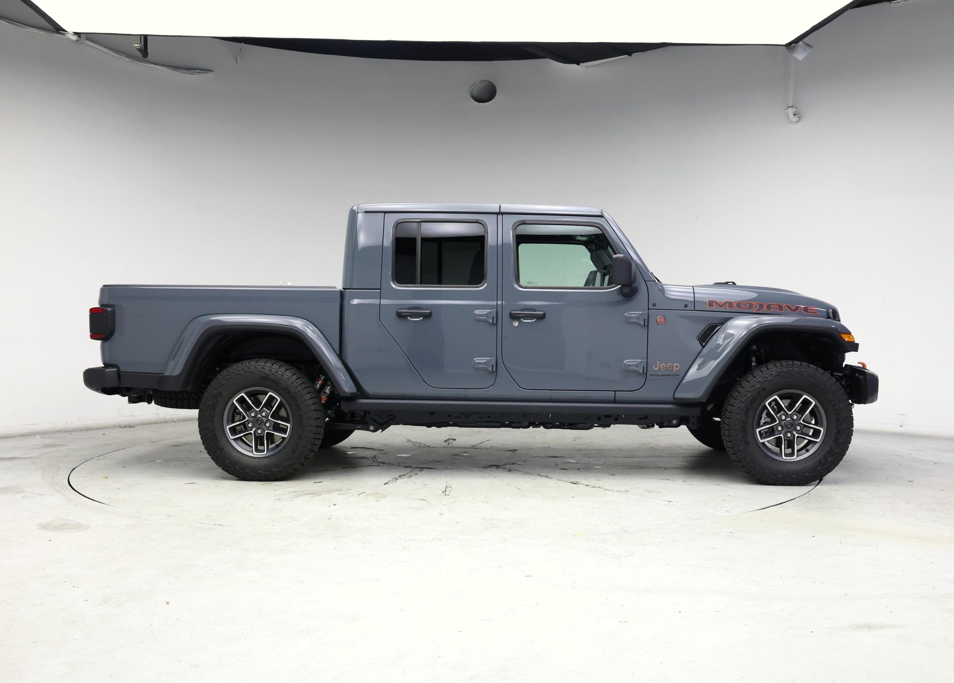 Thumbnail: 2025 Jeep Gladiator - 7