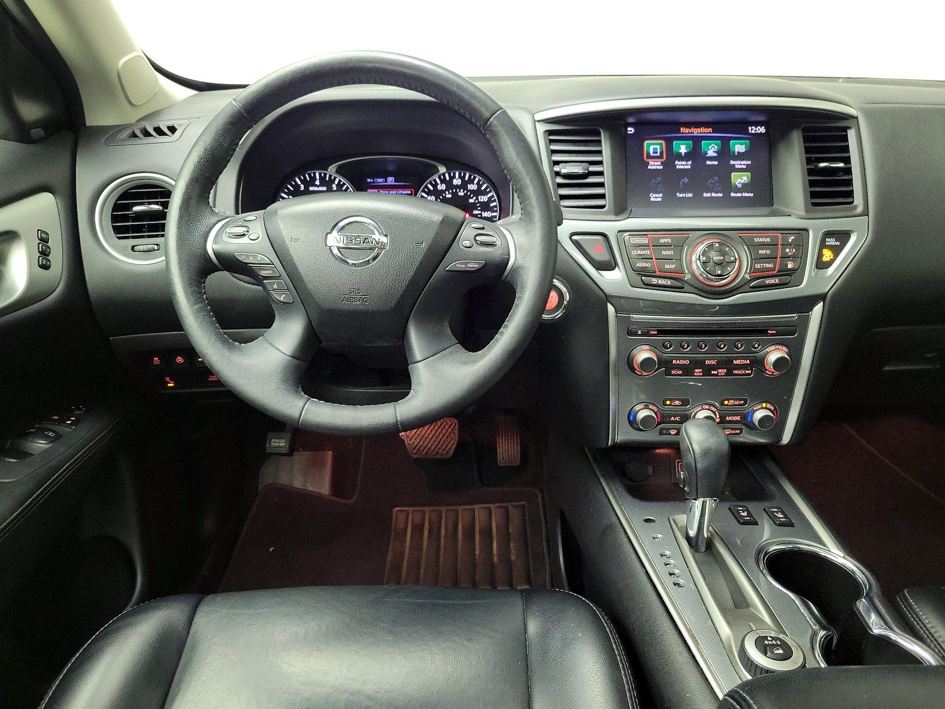 Thumbnail: 2018 Nissan Pathfinder - 10