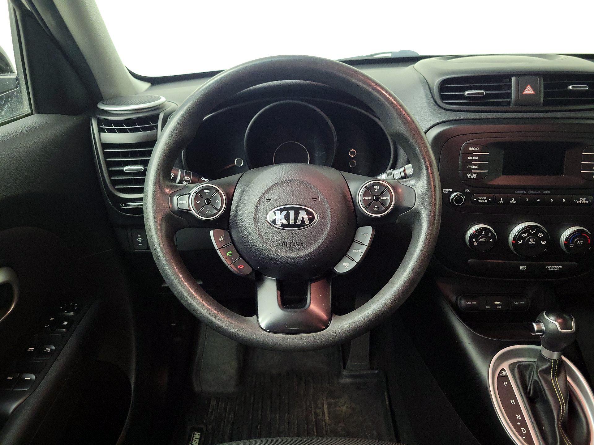 Thumbnail: 2015 Kia Soul - 10