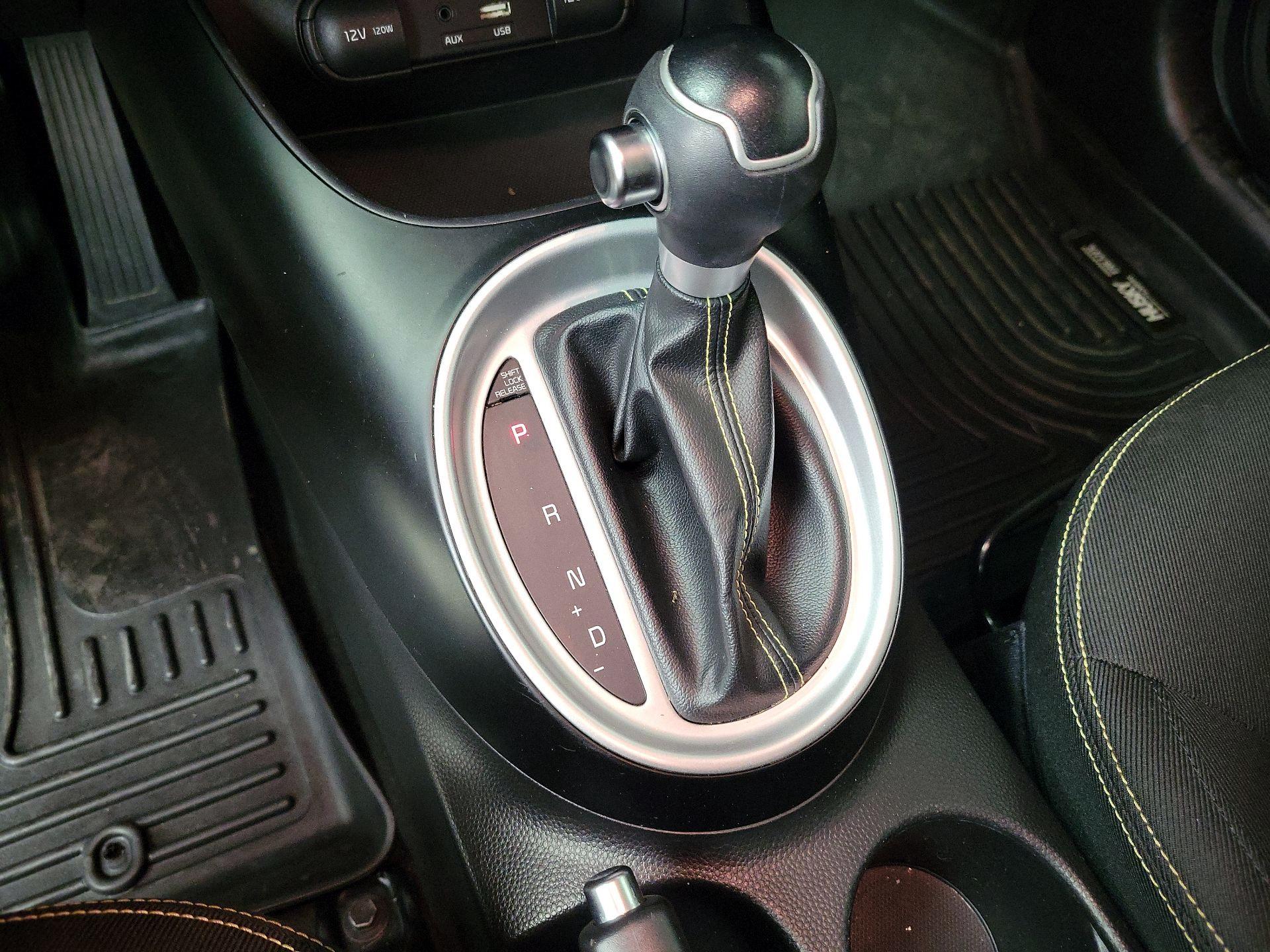 Thumbnail: 2015 Kia Soul - 16