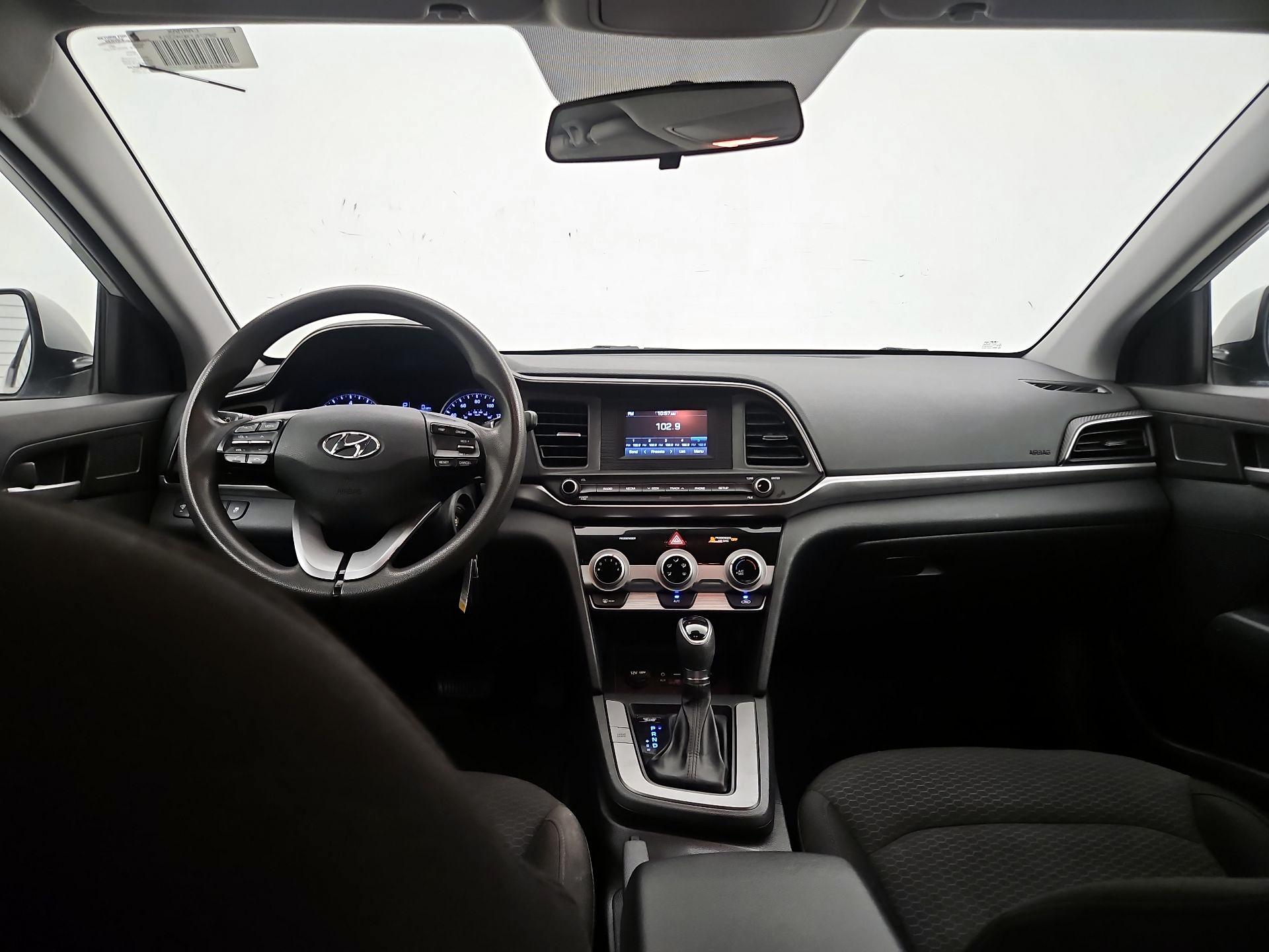 Thumbnail: 2019 Hyundai Elantra - 9