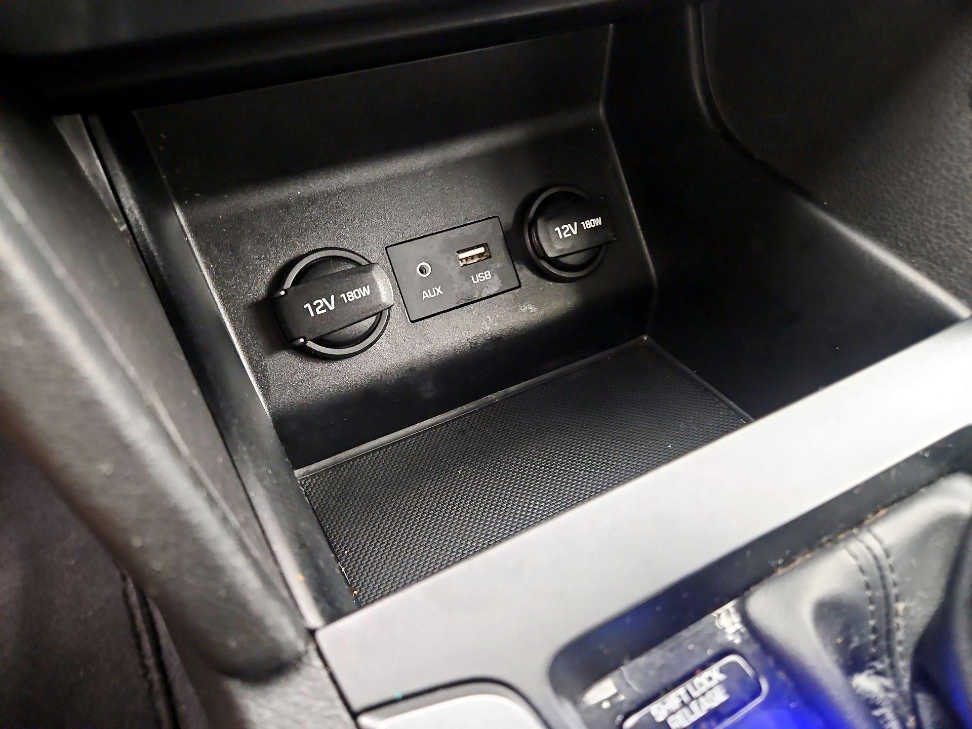 Thumbnail: 2019 Hyundai Elantra - 18