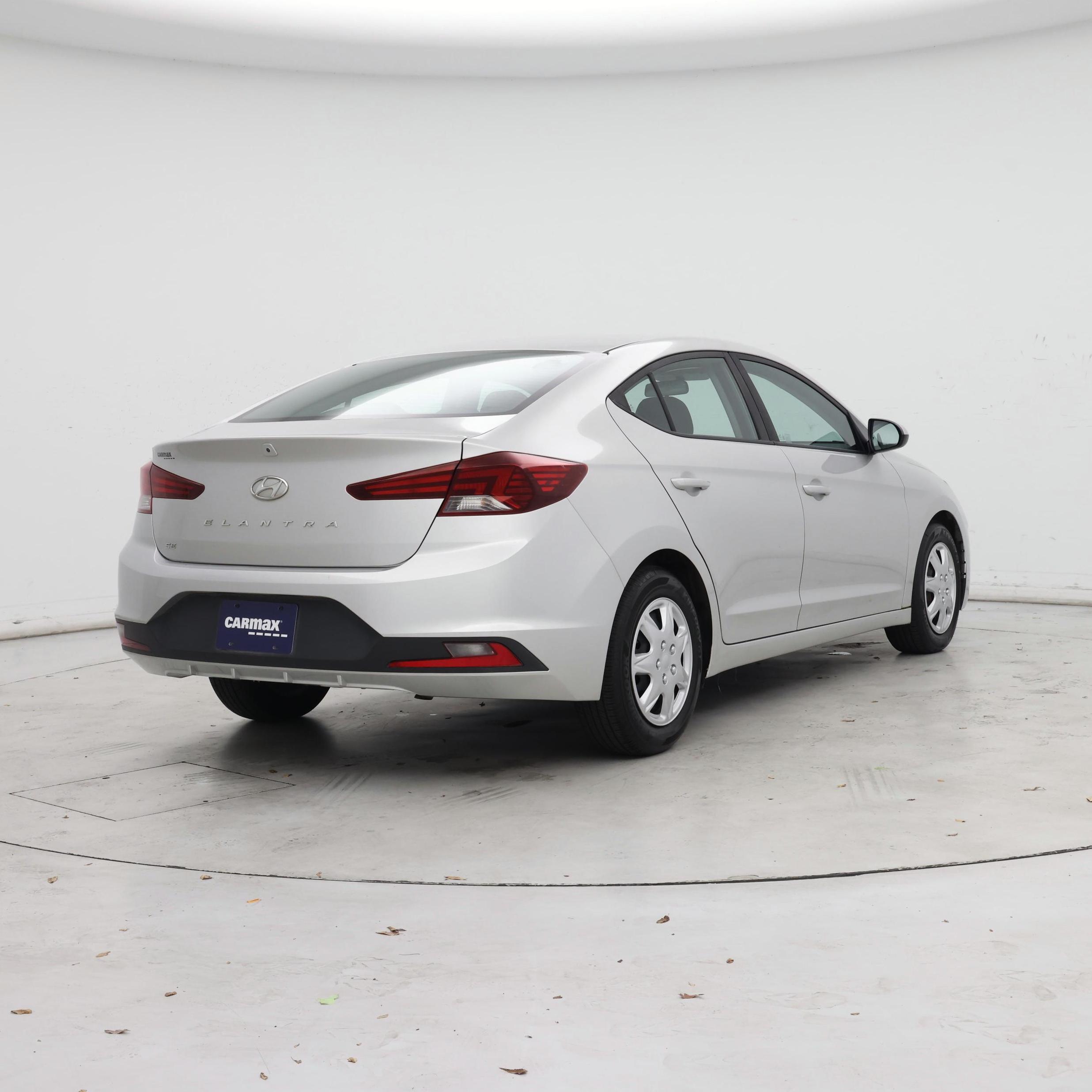 Thumbnail: 2019 Hyundai Elantra - 8