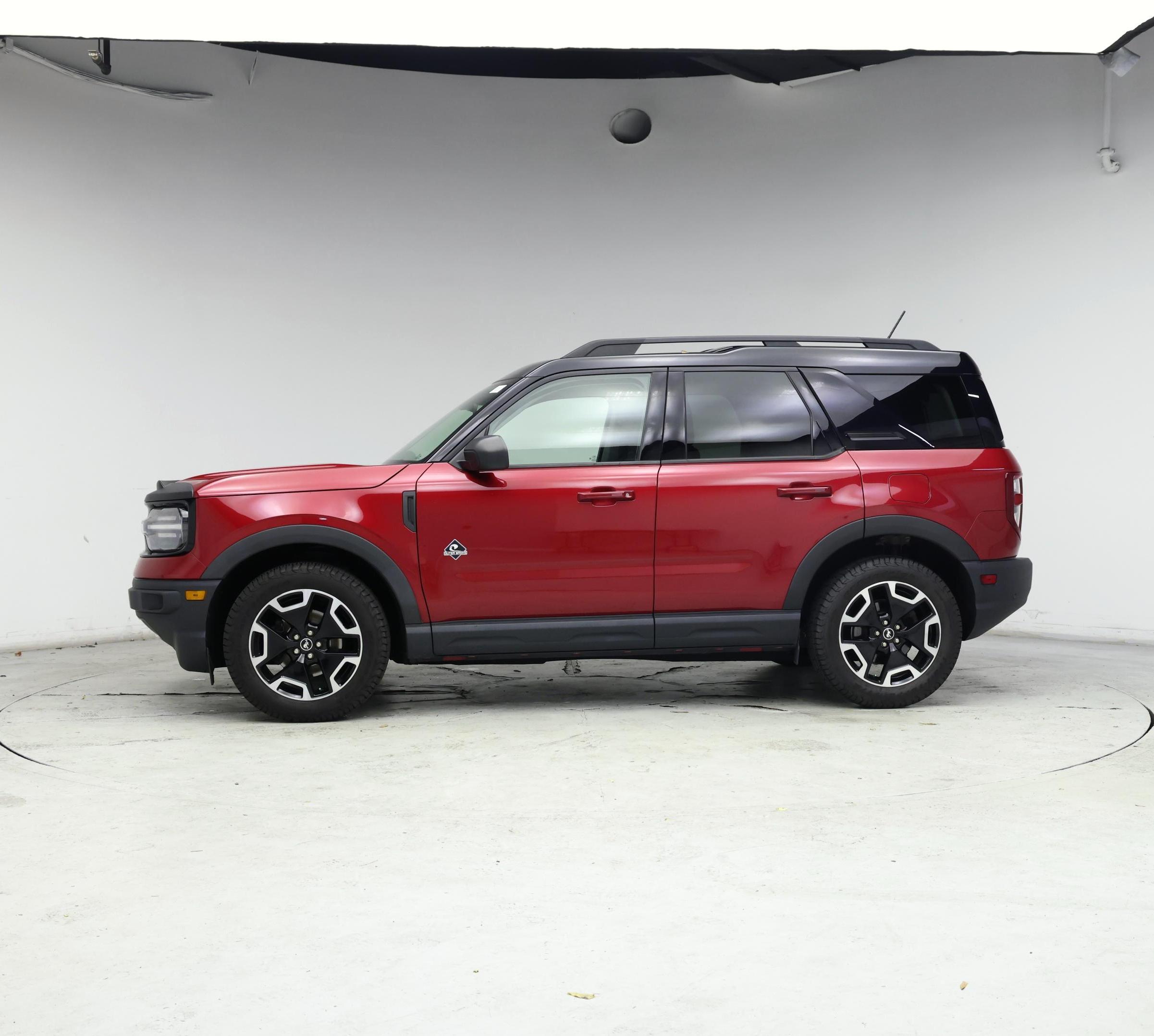 Thumbnail: 2021 Ford Bronco Sport - 3