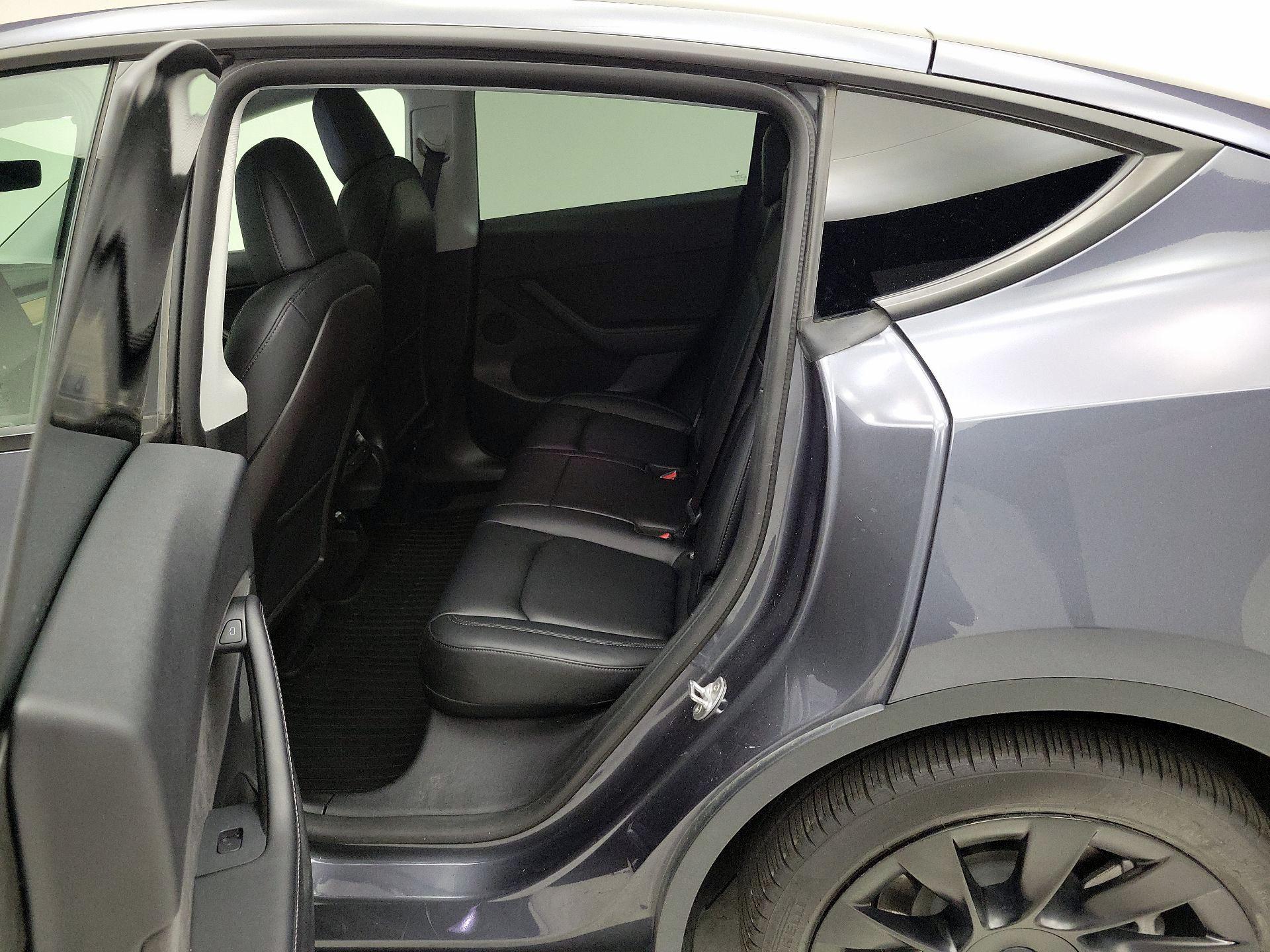 Thumbnail: 2021 Tesla Model Y - 20