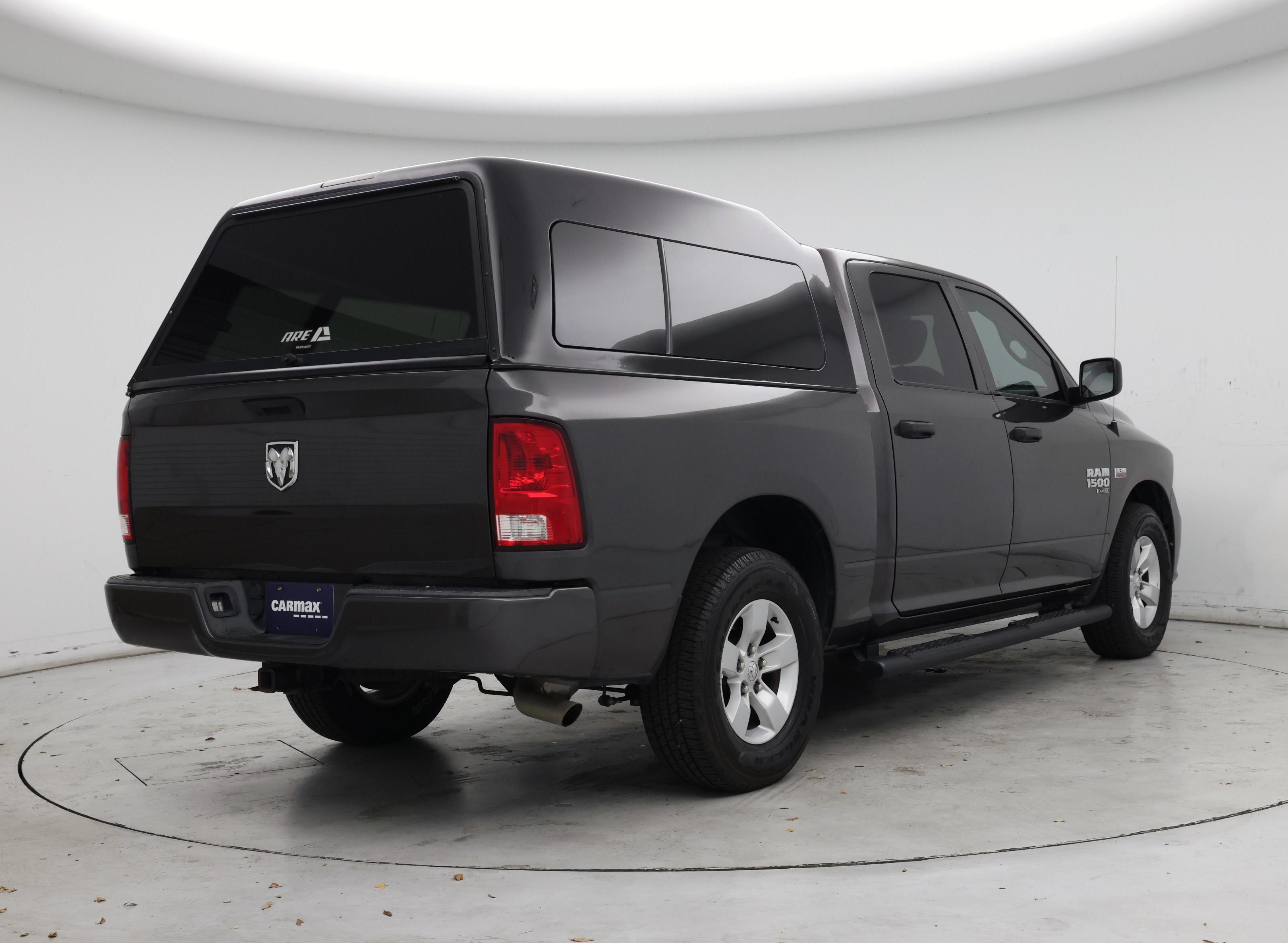 Thumbnail: 2020 RAM 1500 Classic - 8