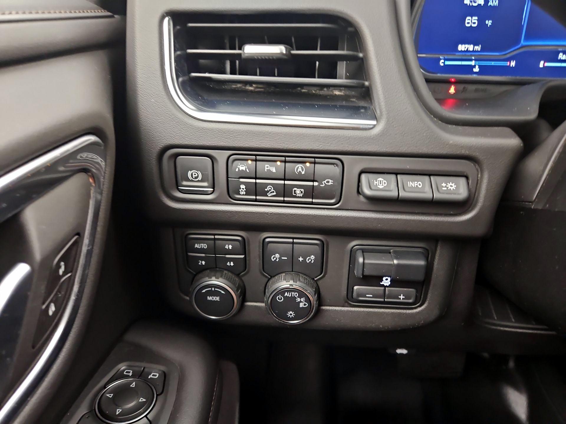 Thumbnail: 2022 Chevrolet Tahoe - 13