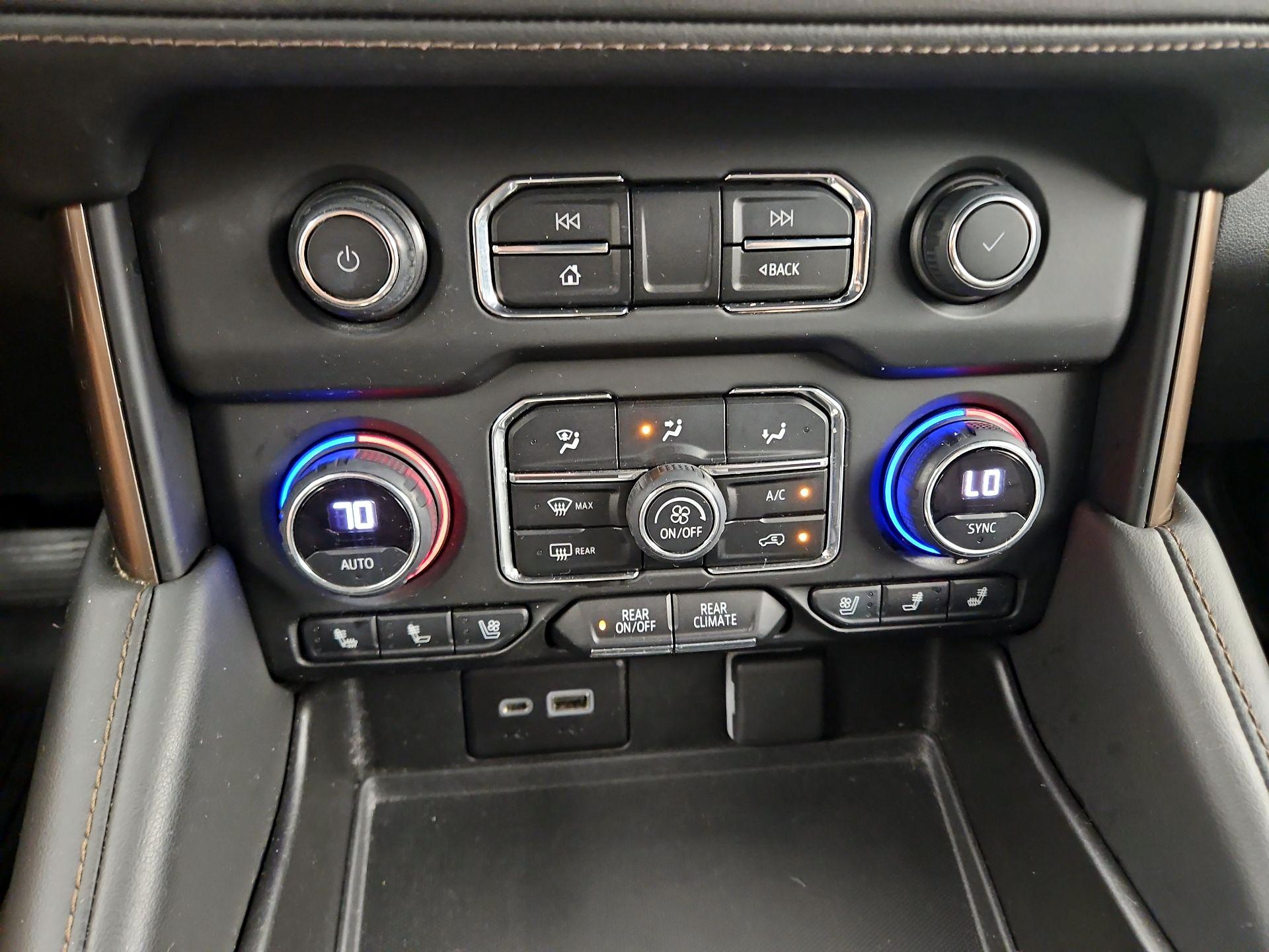 Thumbnail: 2022 Chevrolet Tahoe - 16