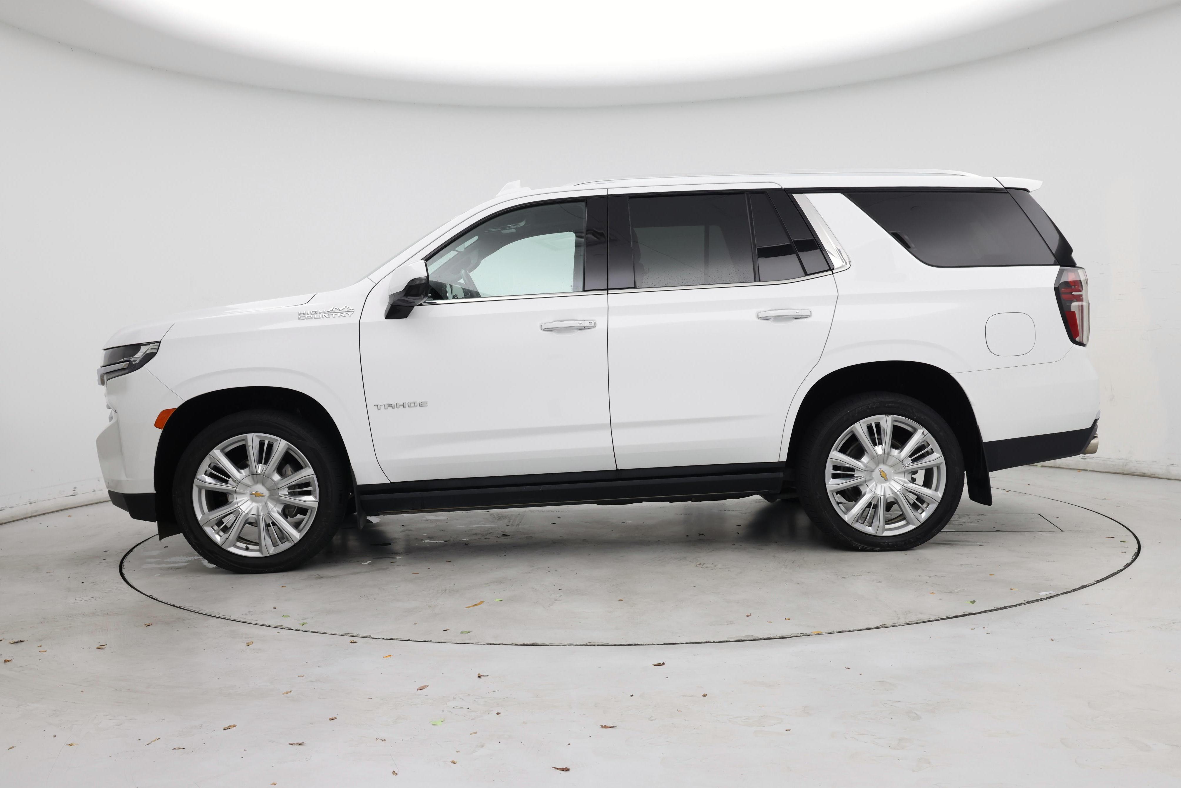 Thumbnail: 2022 Chevrolet Tahoe - 3