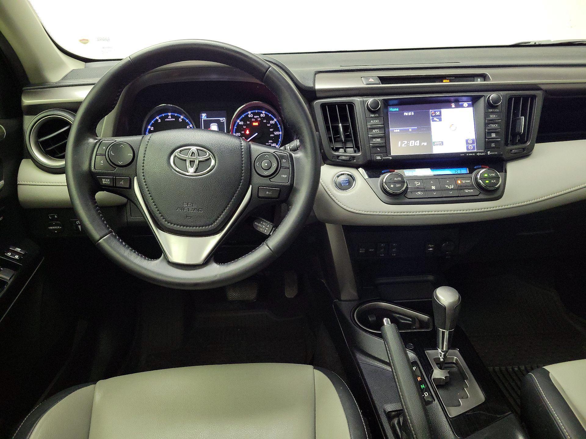 Thumbnail: 2016 Toyota RAV4 - 10