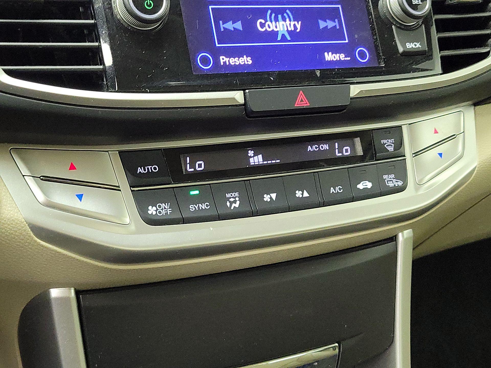 Thumbnail: 2014 Honda Accord - 16