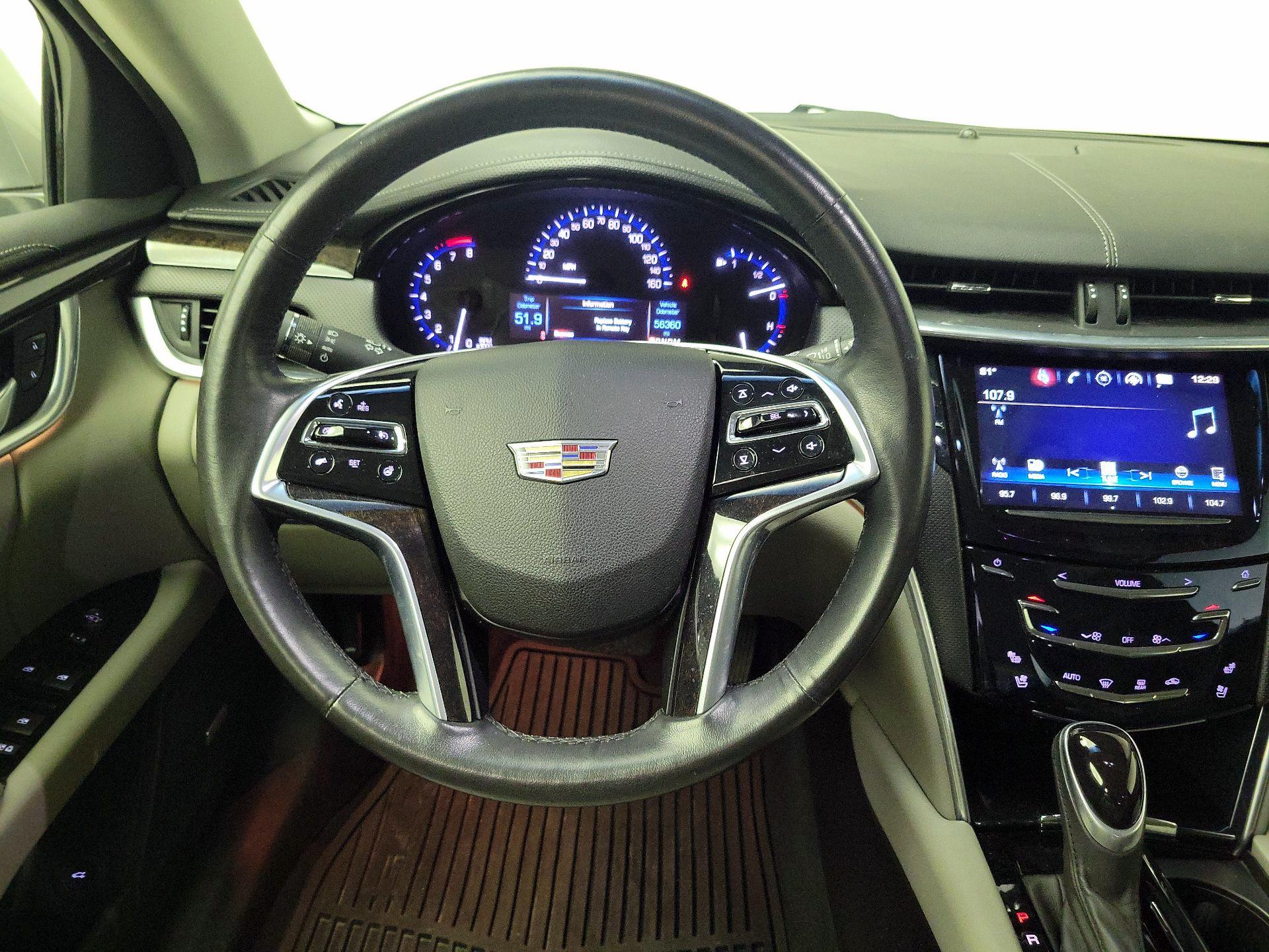 Thumbnail: 2016 Cadillac XTS - 10