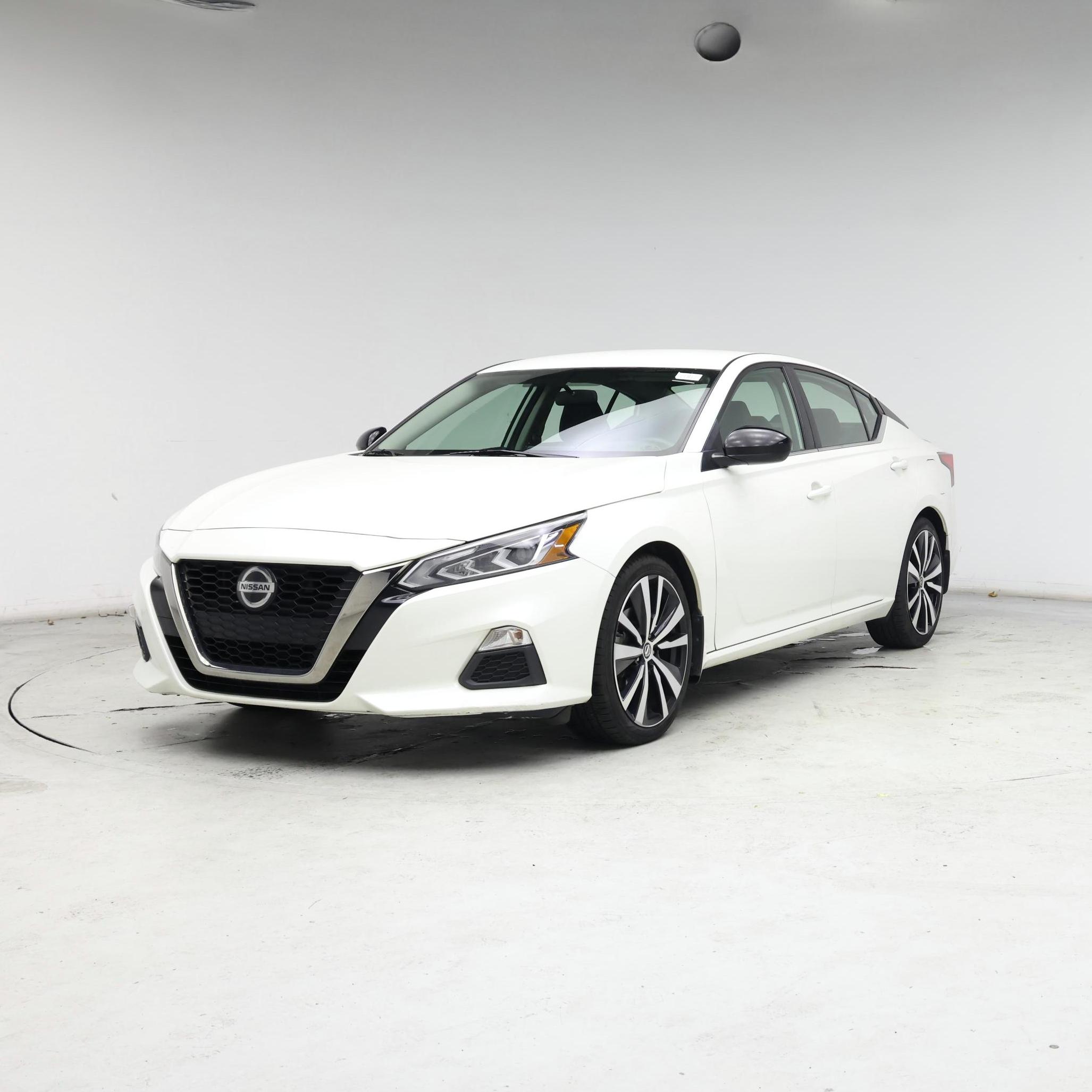 Thumbnail: 2019 Nissan Altima - 4