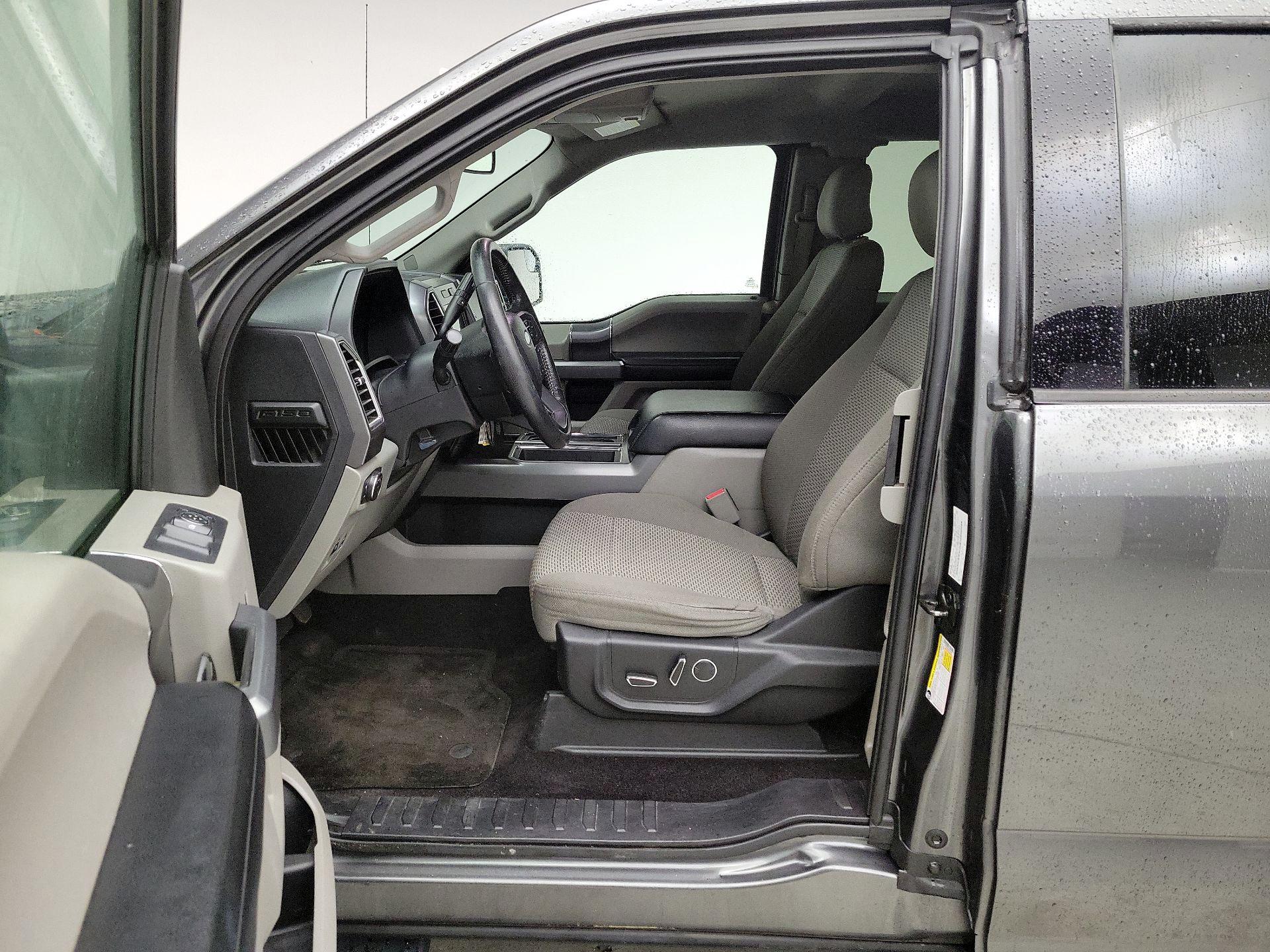 Thumbnail: 2016 Ford F-150 - 11