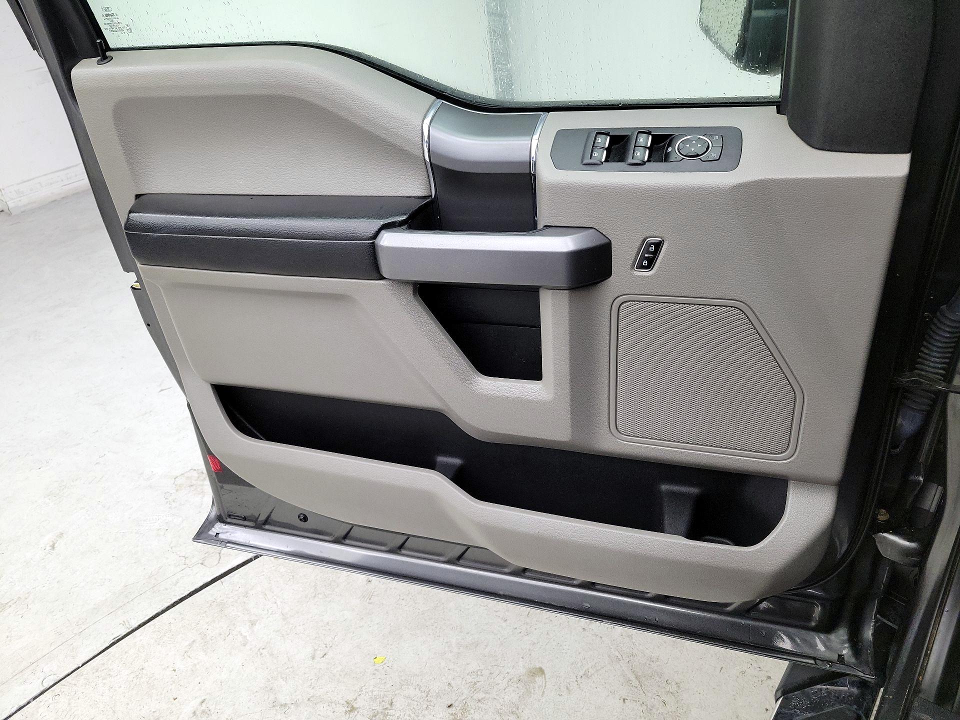 Thumbnail: 2016 Ford F-150 - 12