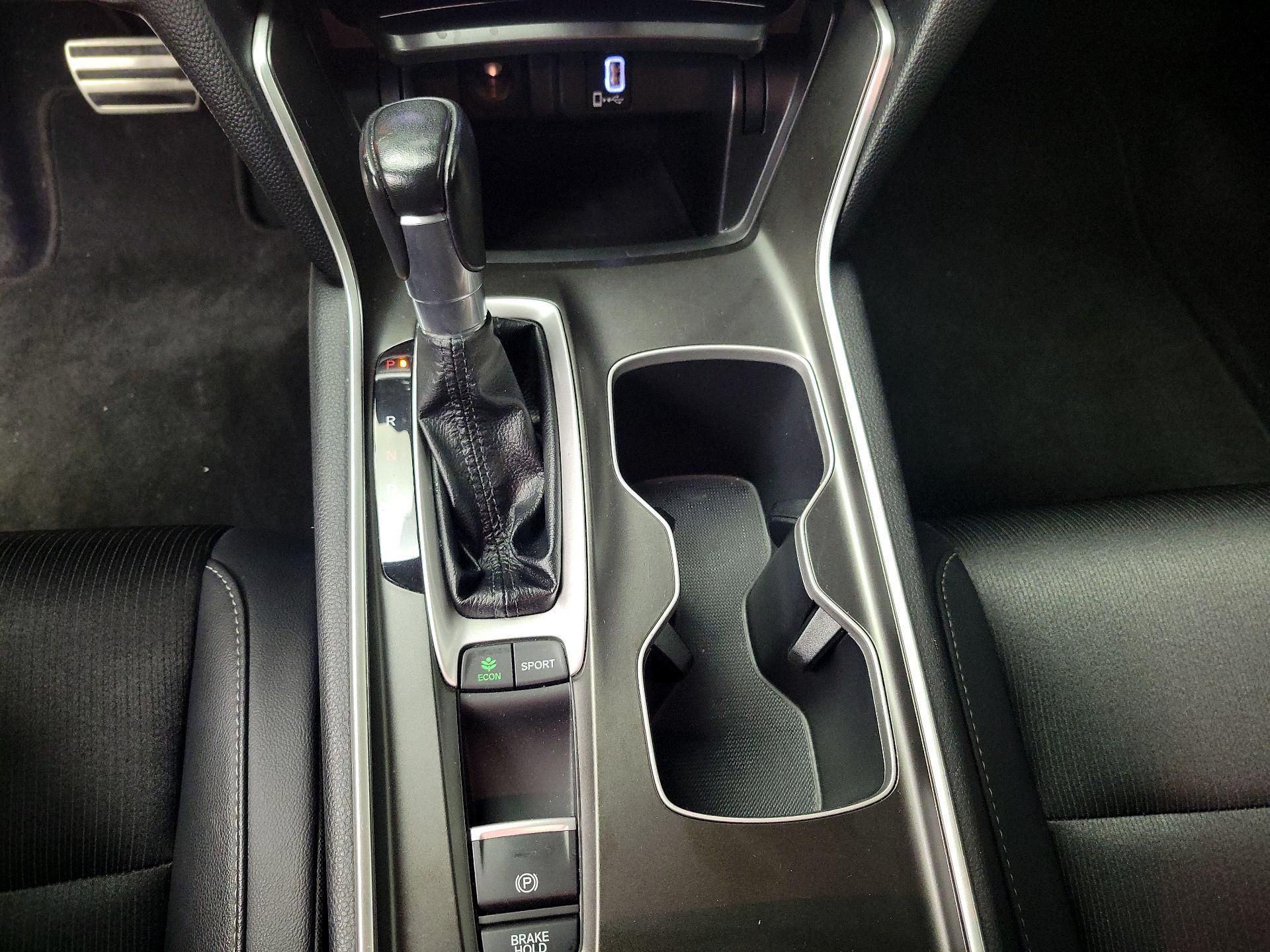 Thumbnail: 2019 Honda Accord - 17