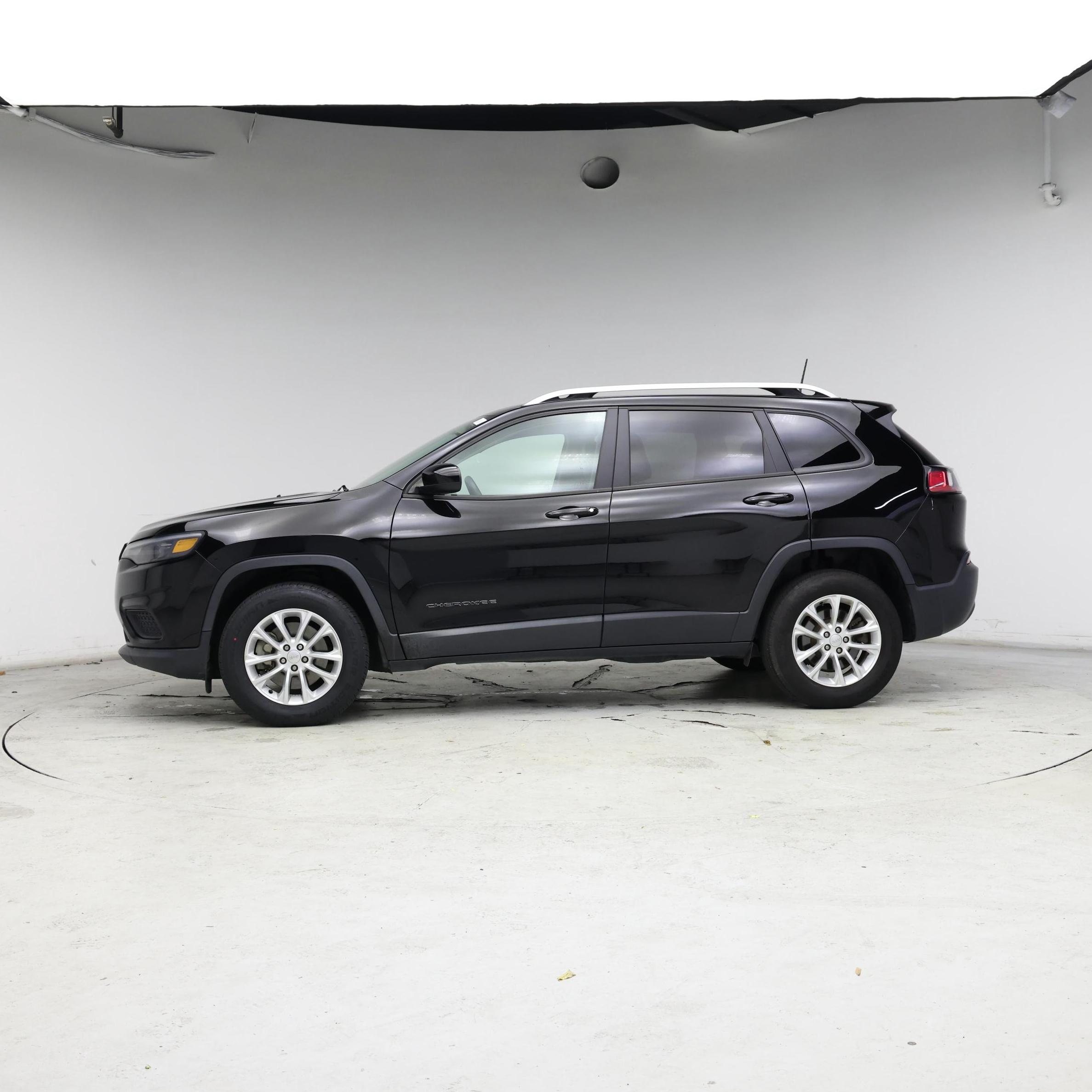 Thumbnail: 2020 Jeep Cherokee - 3