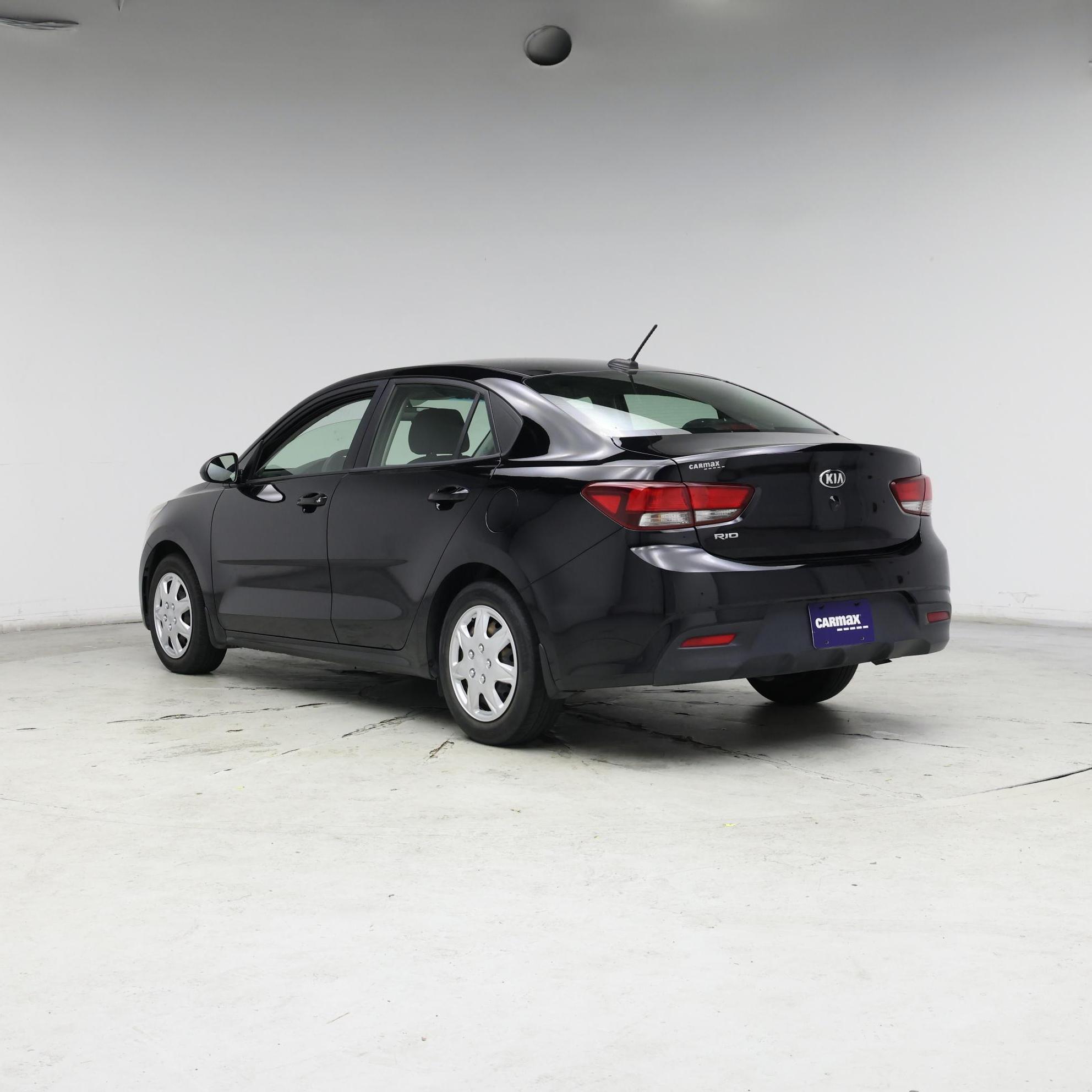 Thumbnail: 2020 Kia Rio - 2