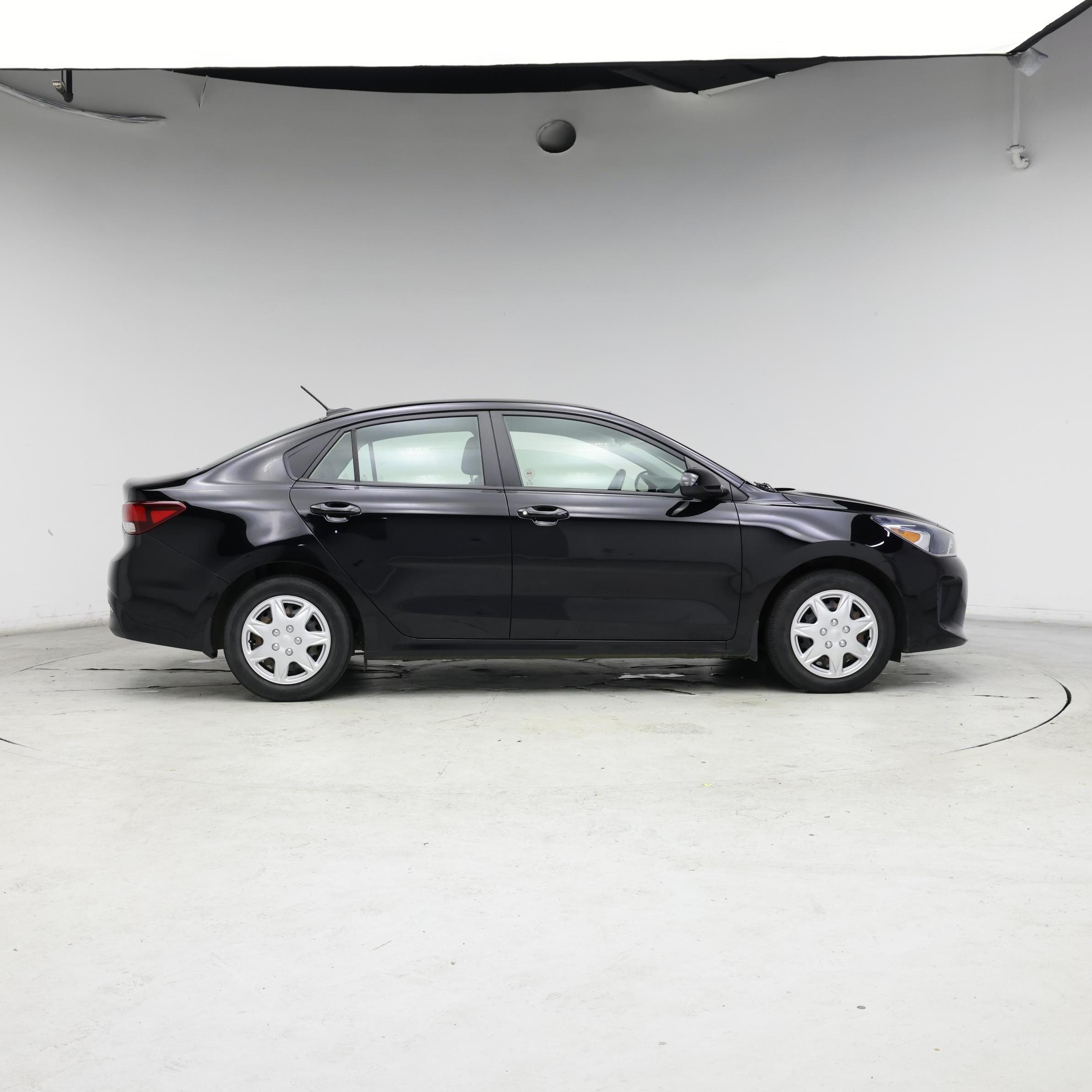 Thumbnail: 2020 Kia Rio - 7