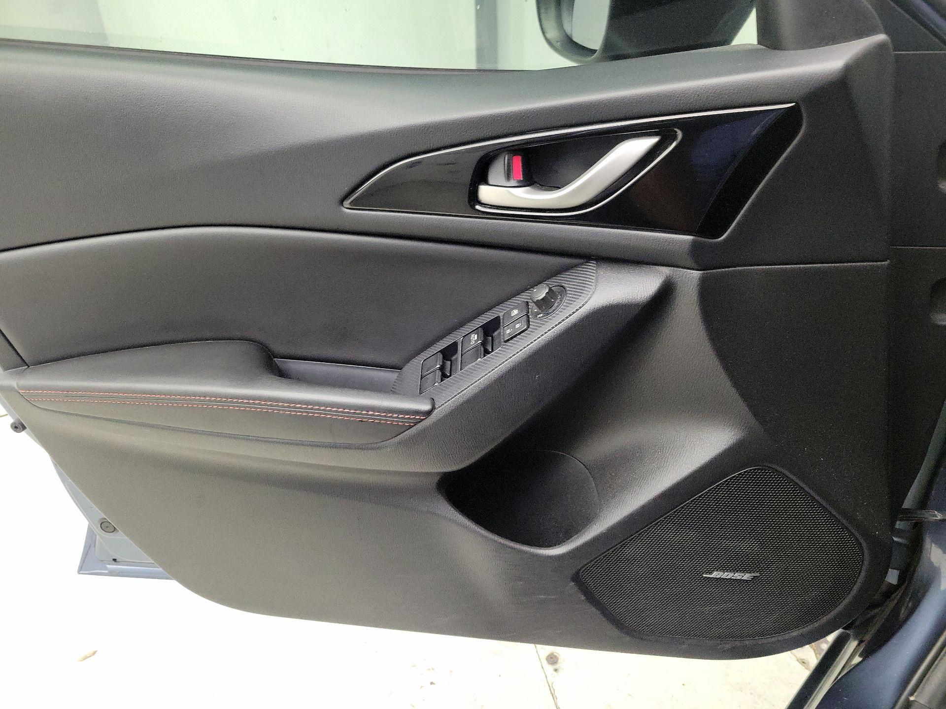 Thumbnail: 2016 Mazda Mazda3 - 12