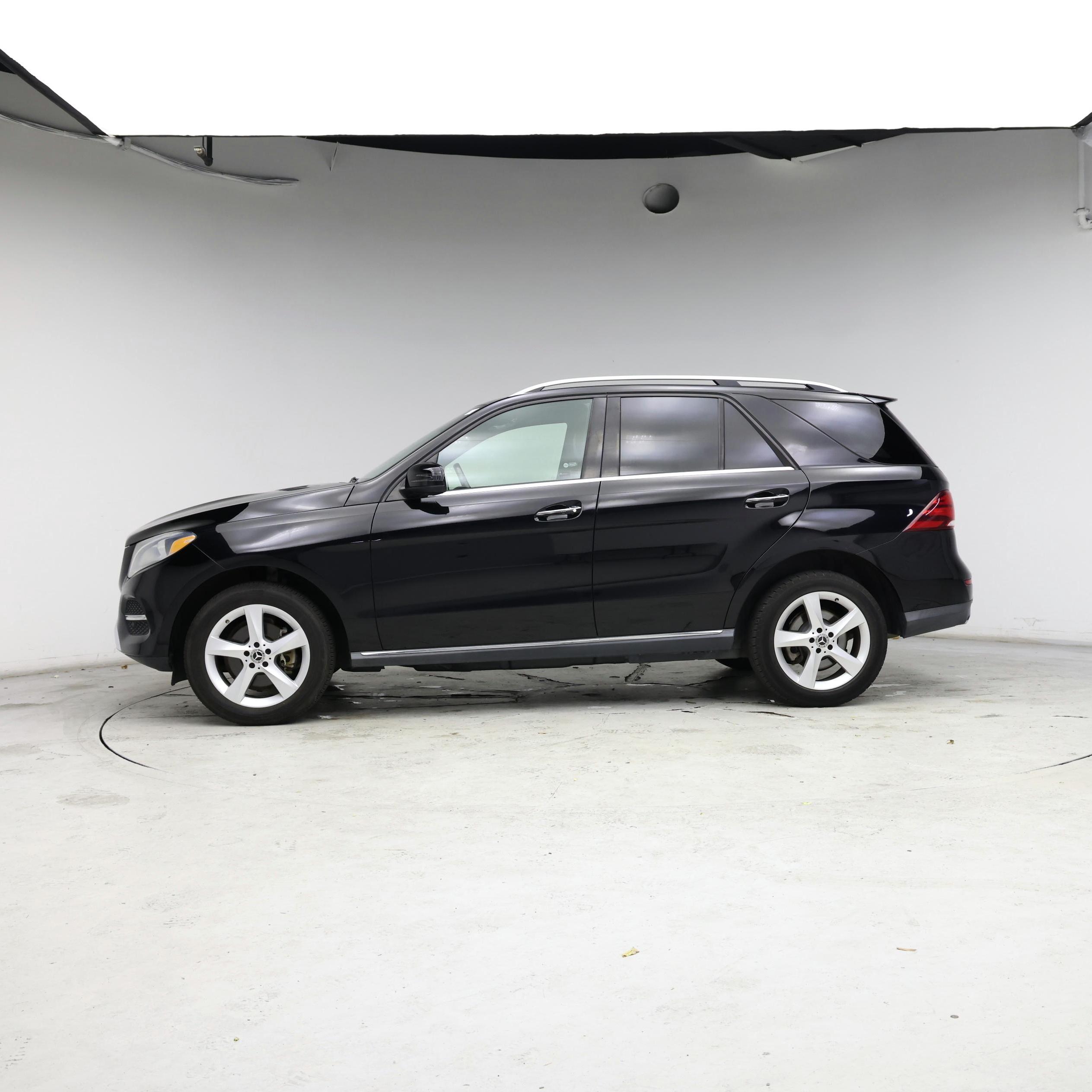 Thumbnail: 2018 Mercedes-Benz GLE - 3