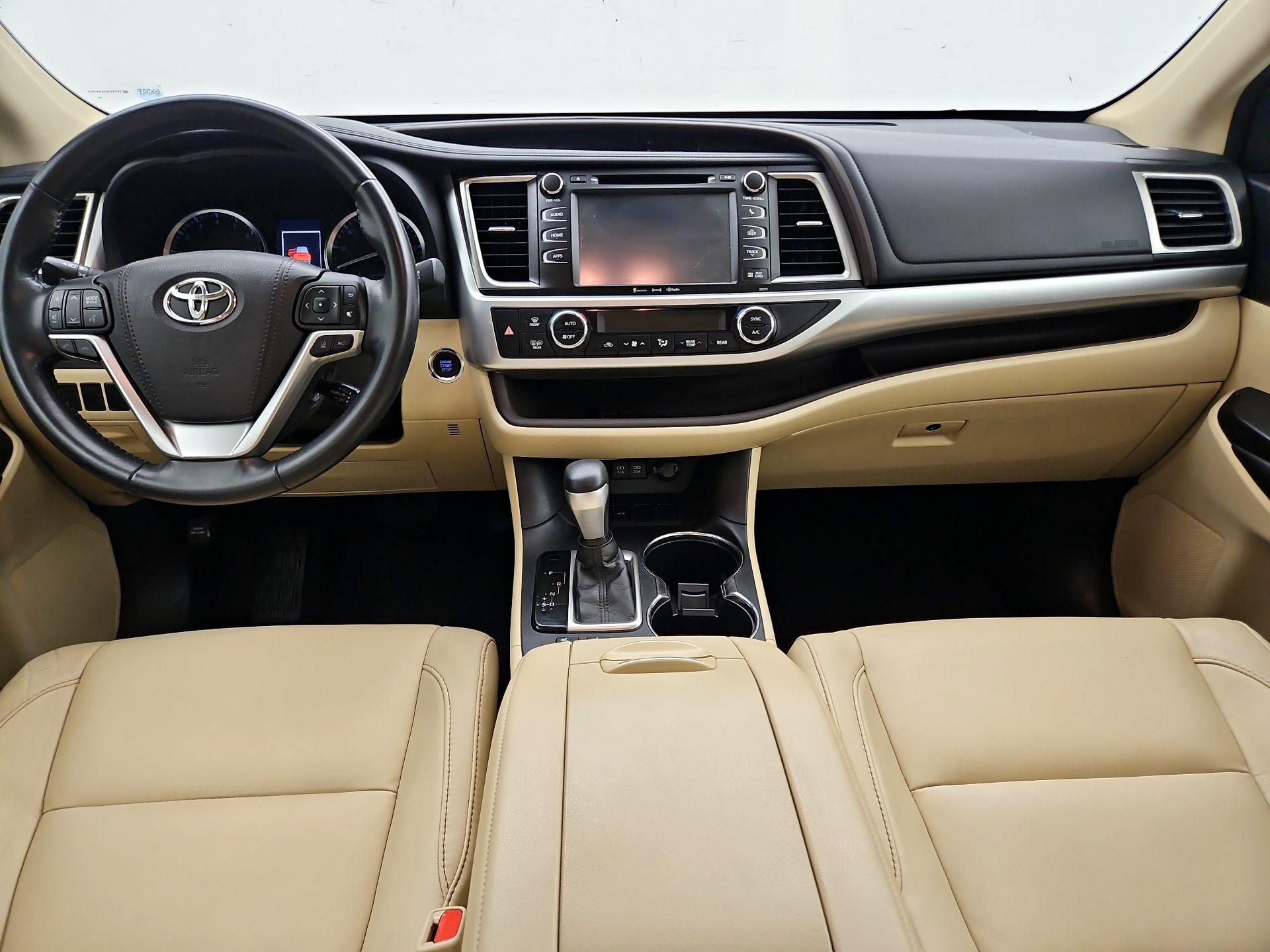 Thumbnail: 2018 Toyota Highlander - 9