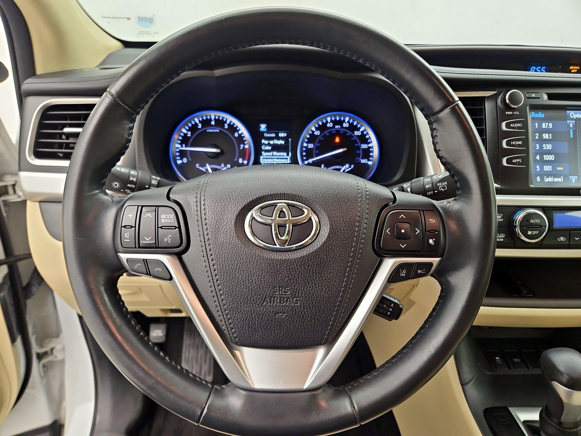 Thumbnail: 2018 Toyota Highlander - 10