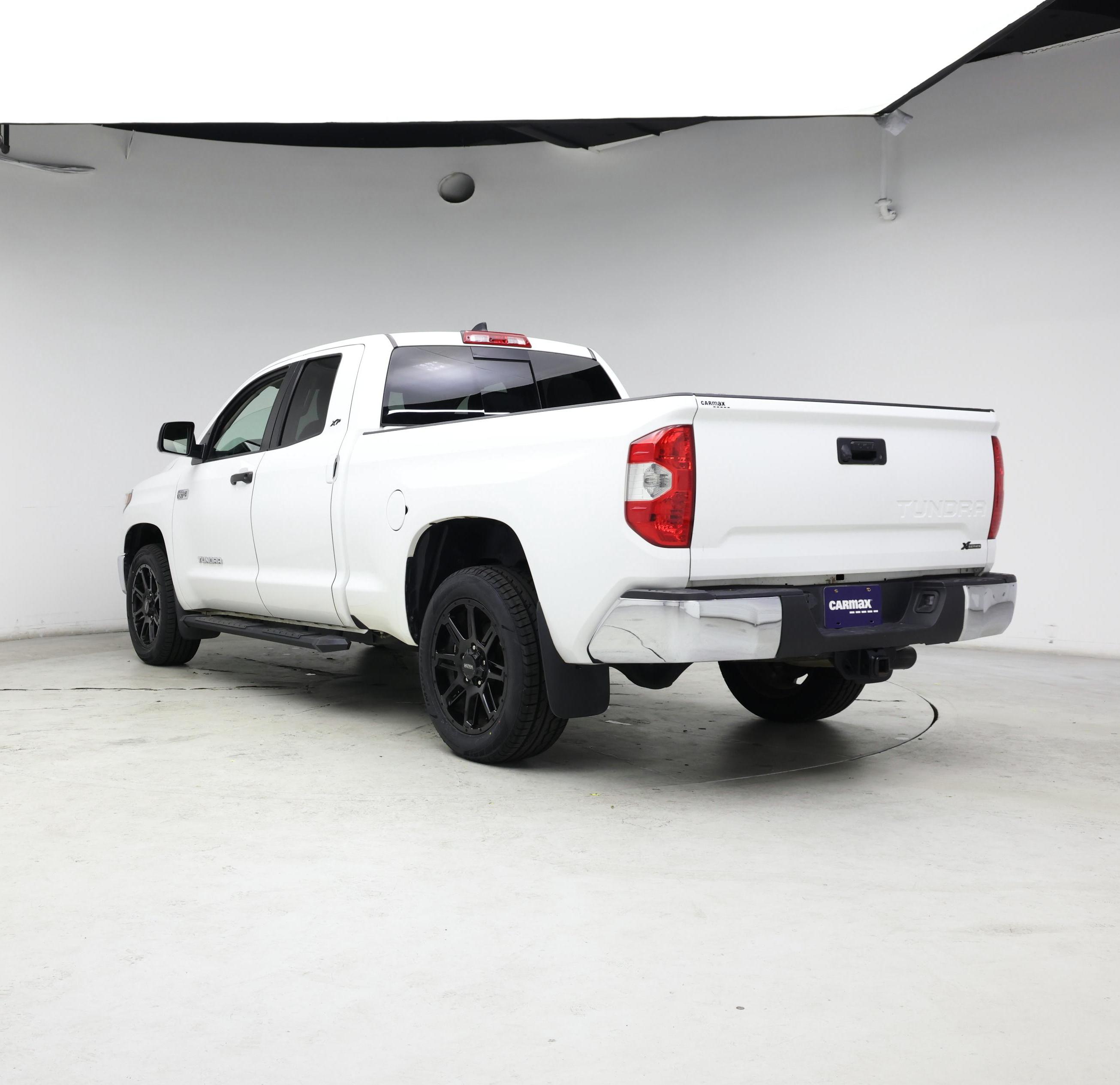 Thumbnail: 2020 Toyota Tundra - 2