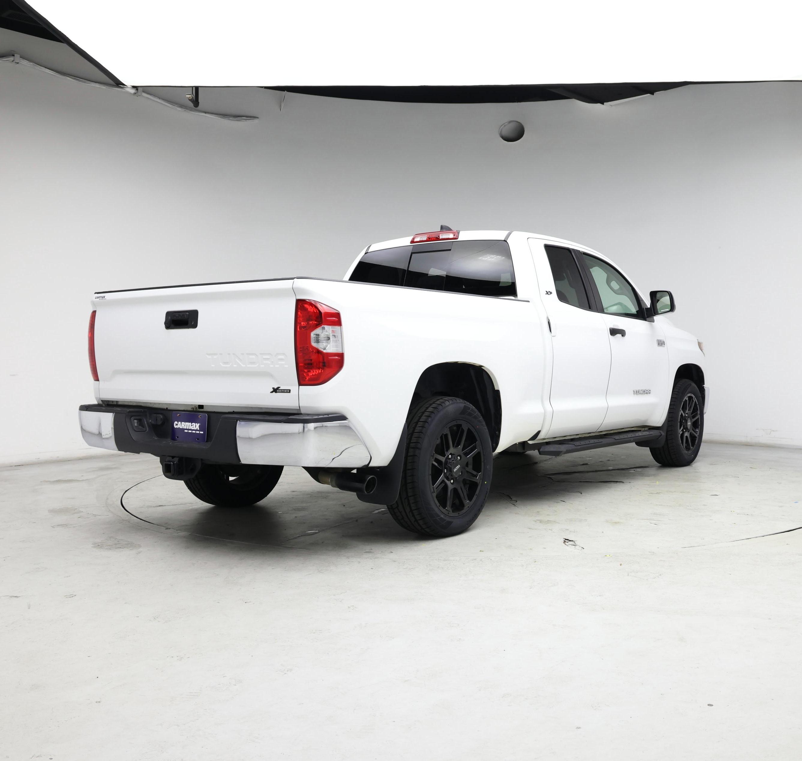 Thumbnail: 2020 Toyota Tundra - 8