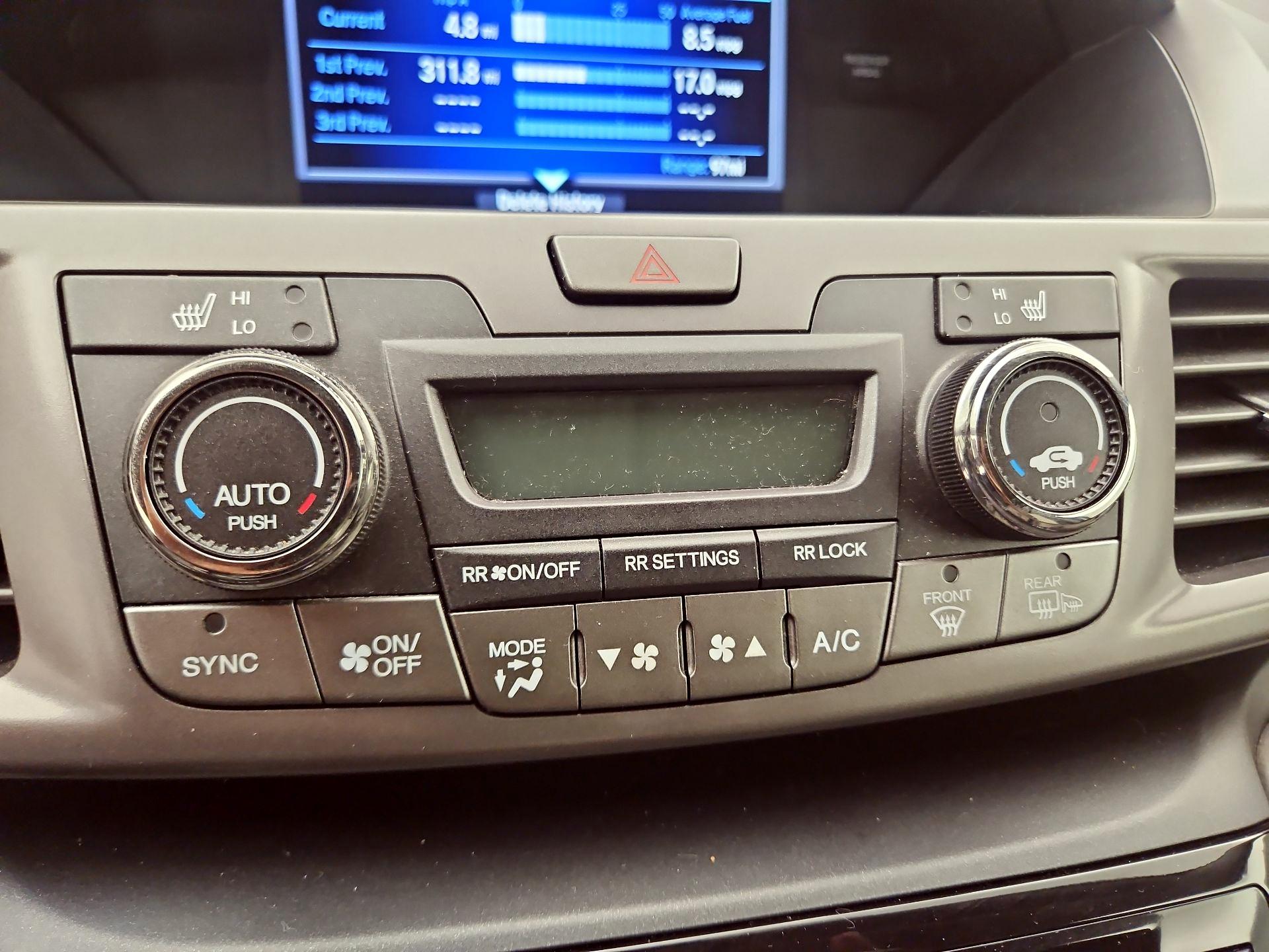 Thumbnail: 2014 Honda Odyssey - 16