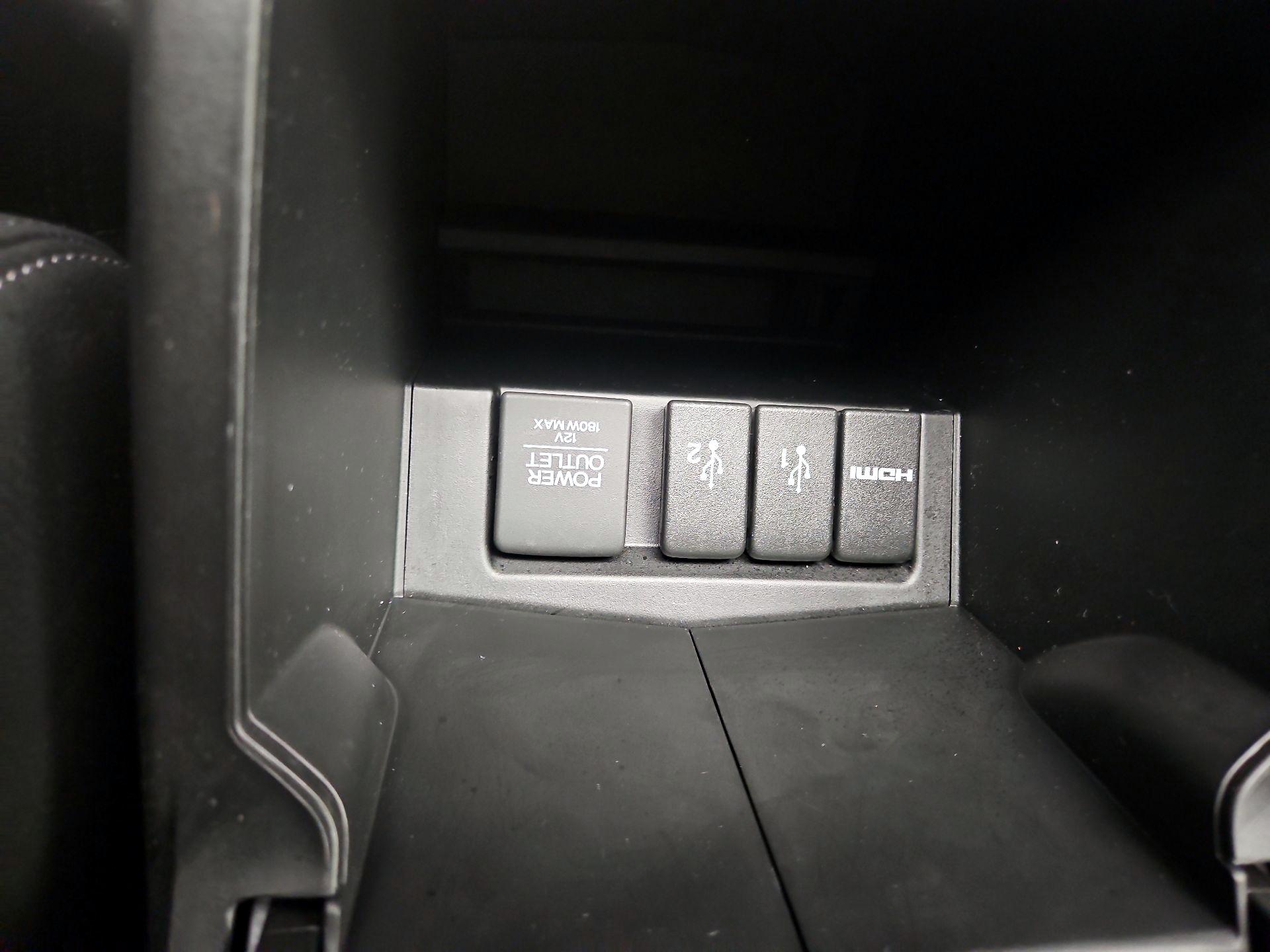 Thumbnail: 2015 Honda CR-V - 18
