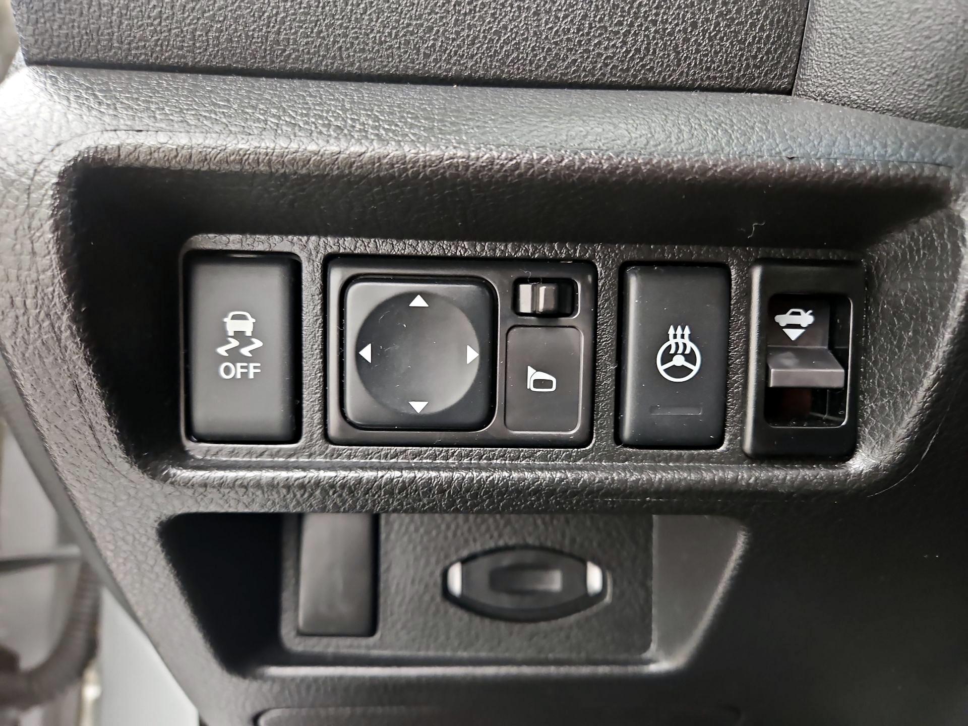 Thumbnail: 2014 Nissan Maxima - 13