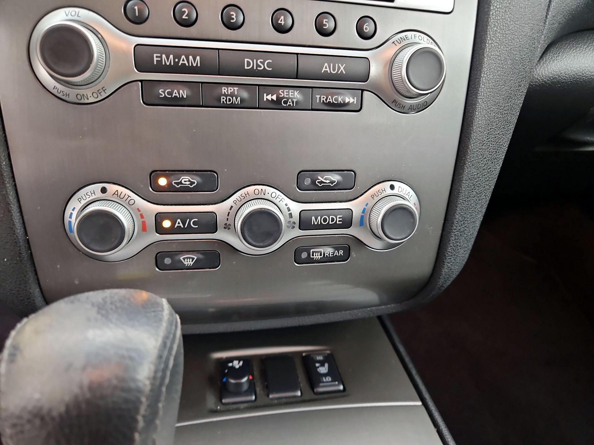 Thumbnail: 2014 Nissan Maxima - 16