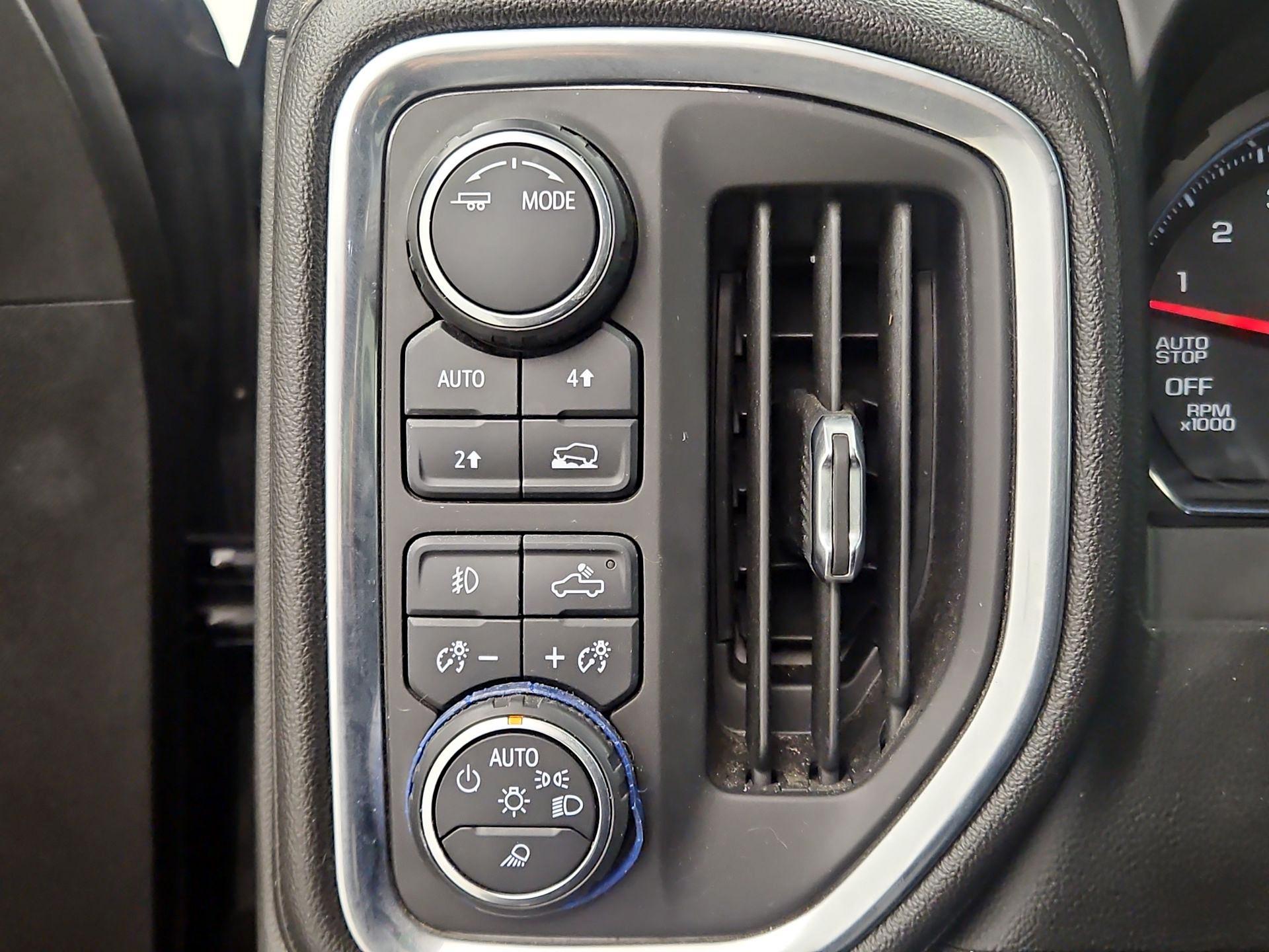 Thumbnail: 2020 Chevrolet Silverado 1500 - 13