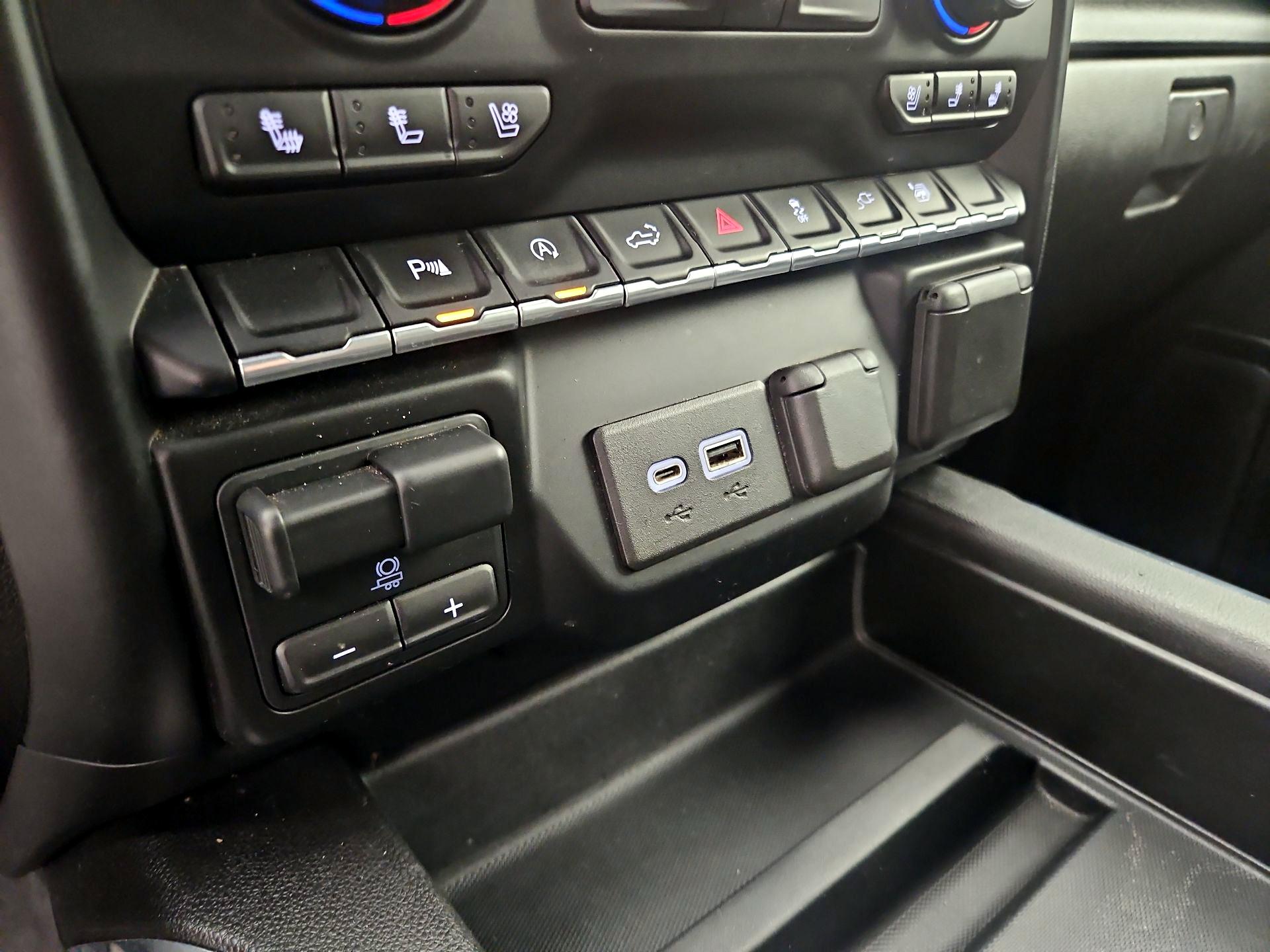 Thumbnail: 2020 Chevrolet Silverado 1500 - 18