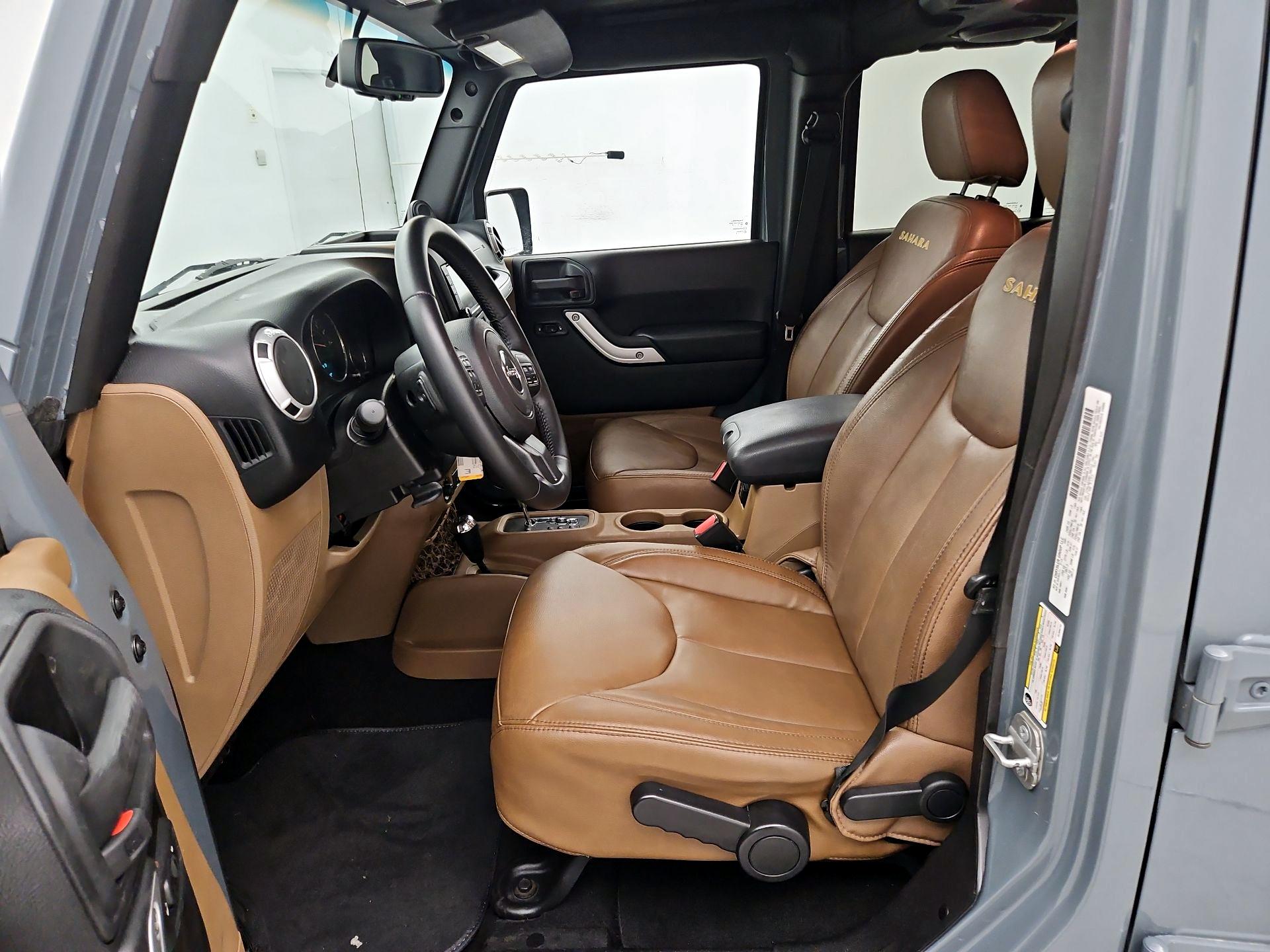 Thumbnail: 2014 Jeep Wrangler - 9