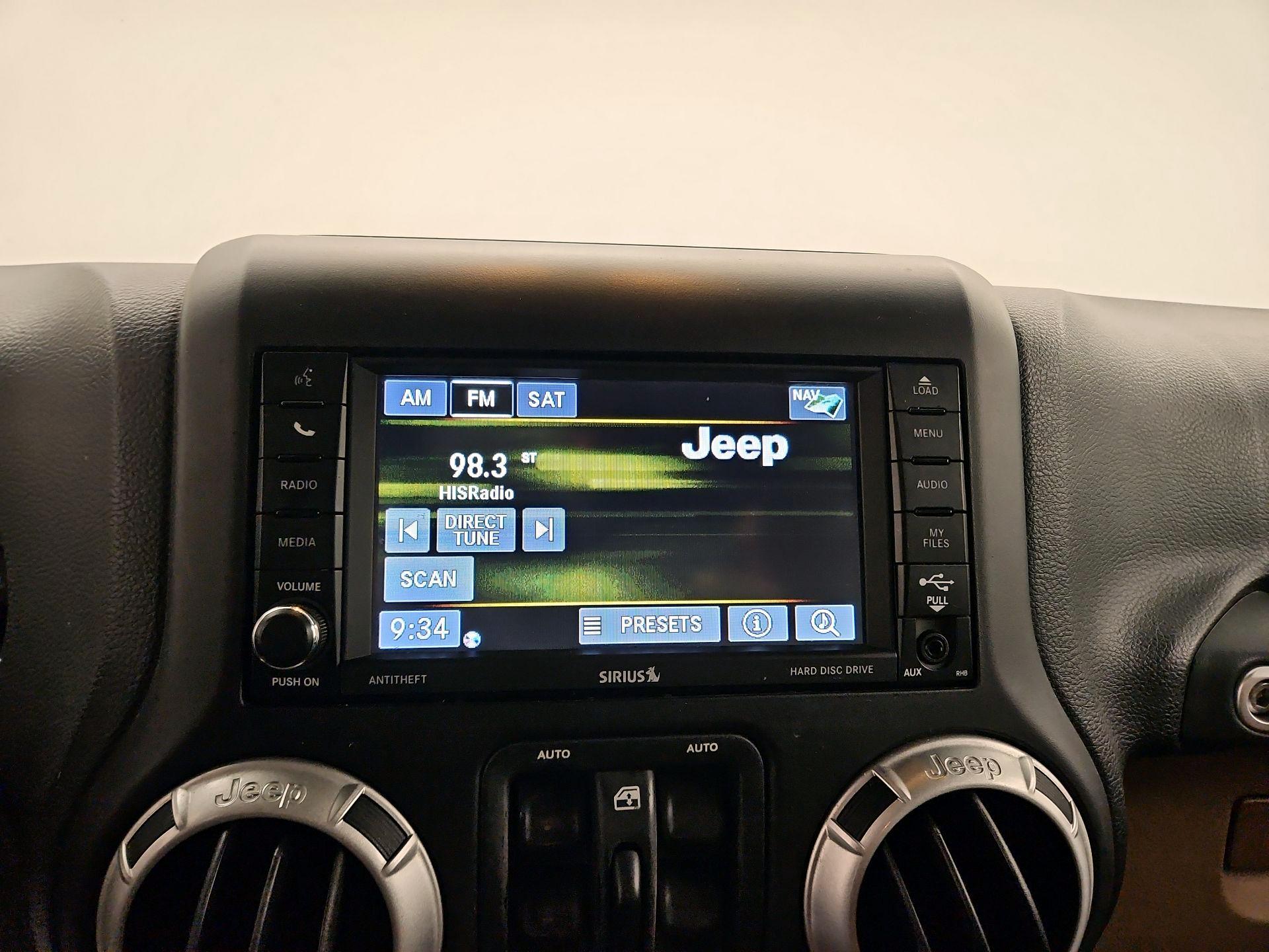 Thumbnail: 2014 Jeep Wrangler - 12