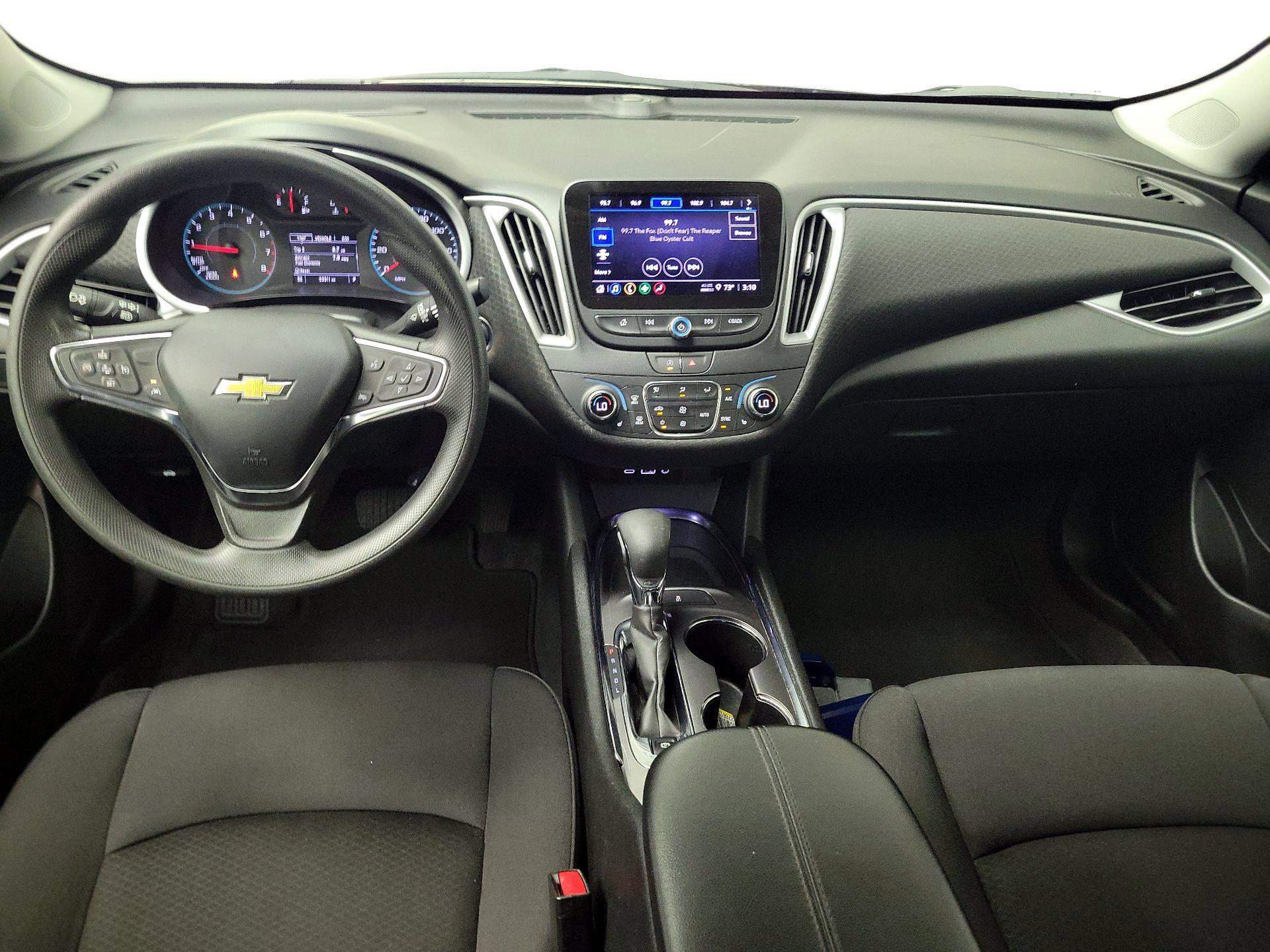 Thumbnail: 2023 Chevrolet Malibu - 9