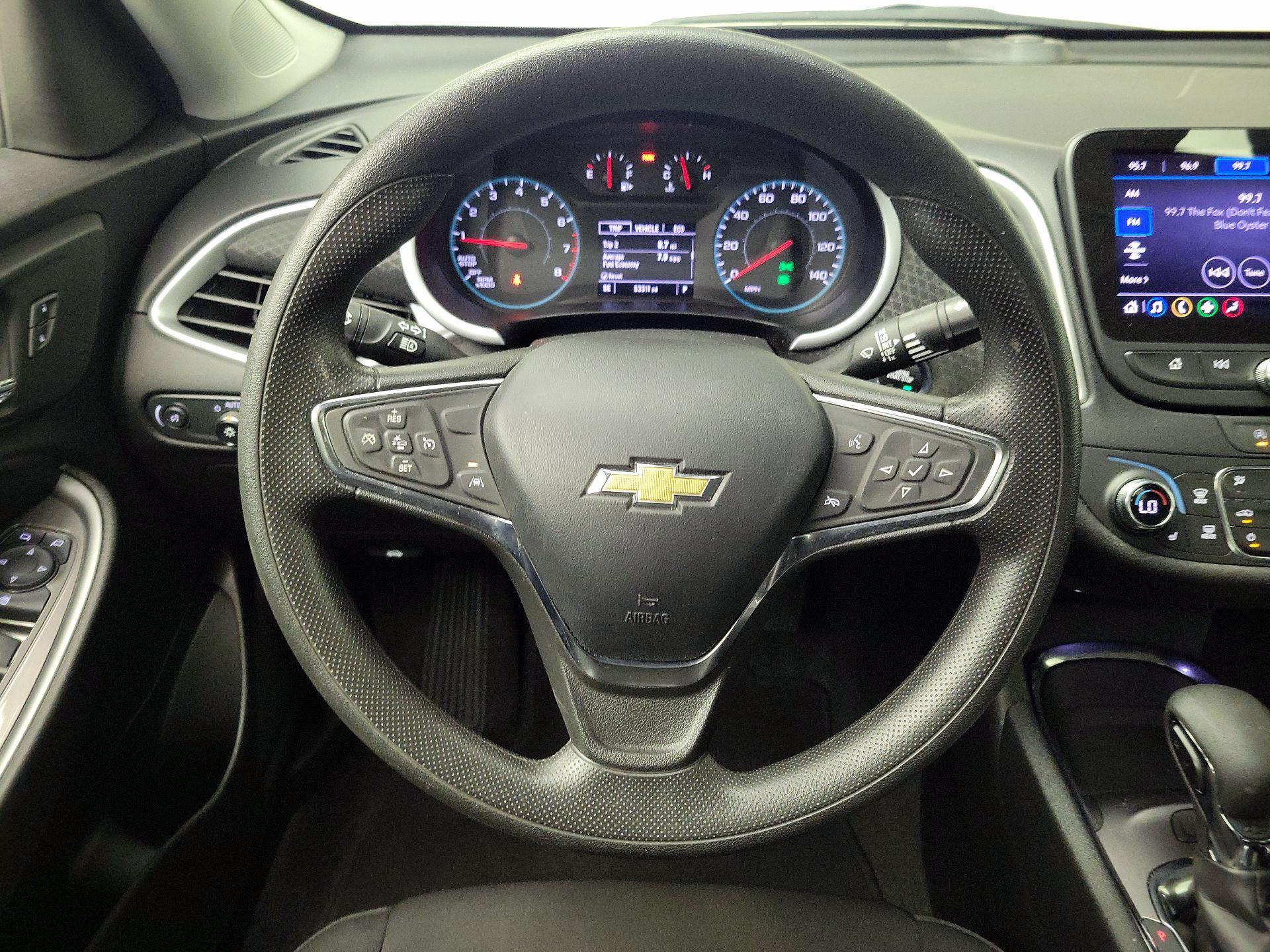 Thumbnail: 2023 Chevrolet Malibu - 10