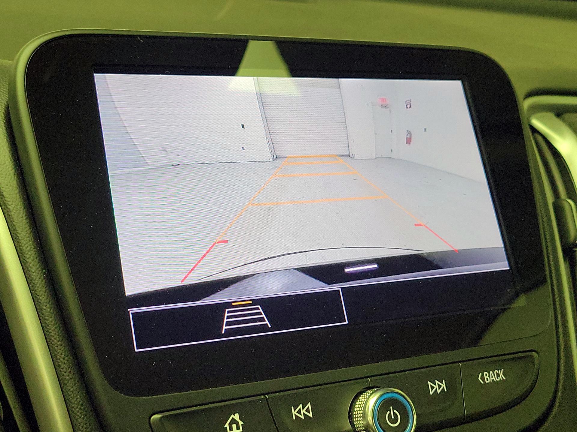 Thumbnail: 2023 Chevrolet Malibu - 14