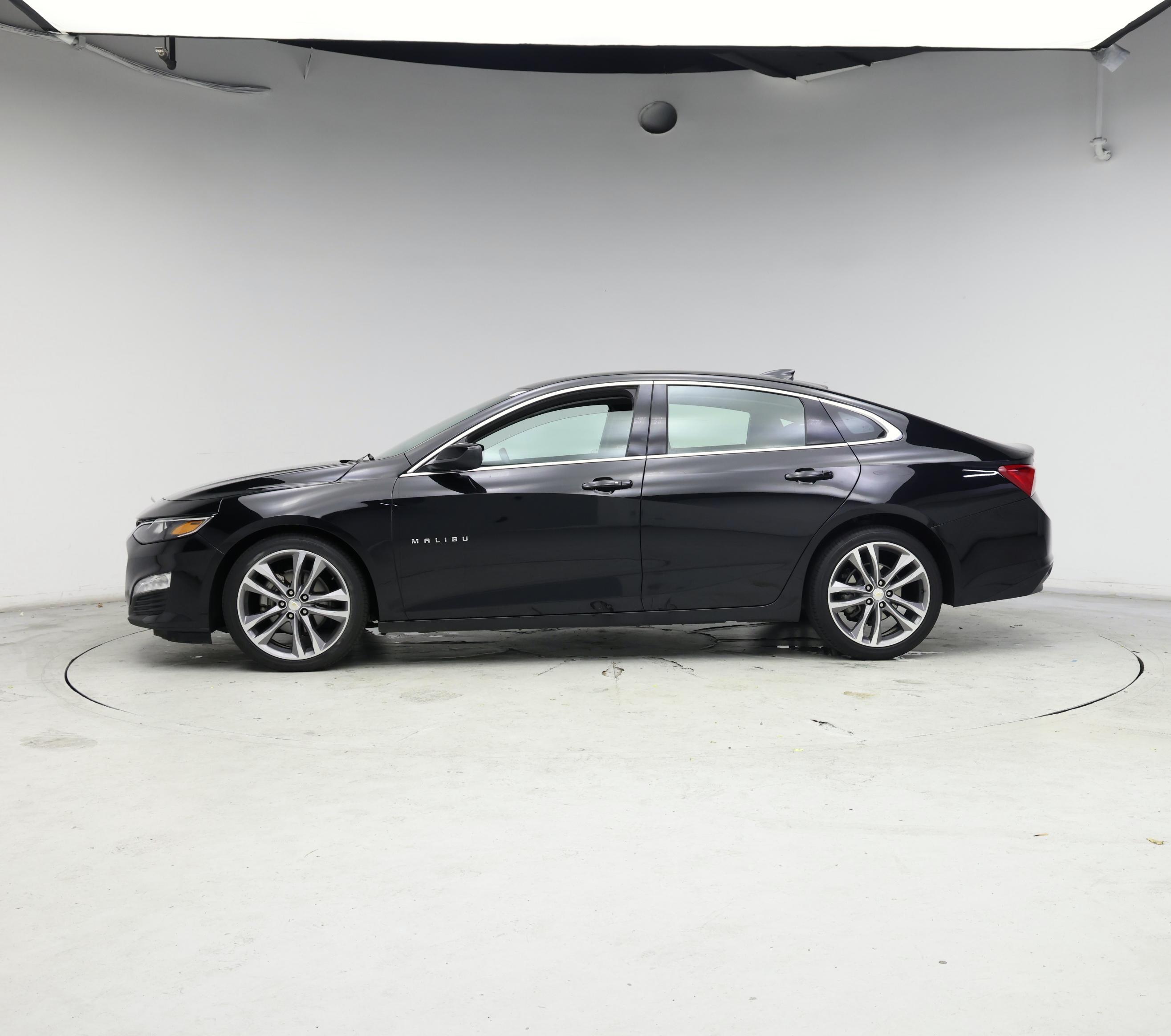 Thumbnail: 2023 Chevrolet Malibu - 3