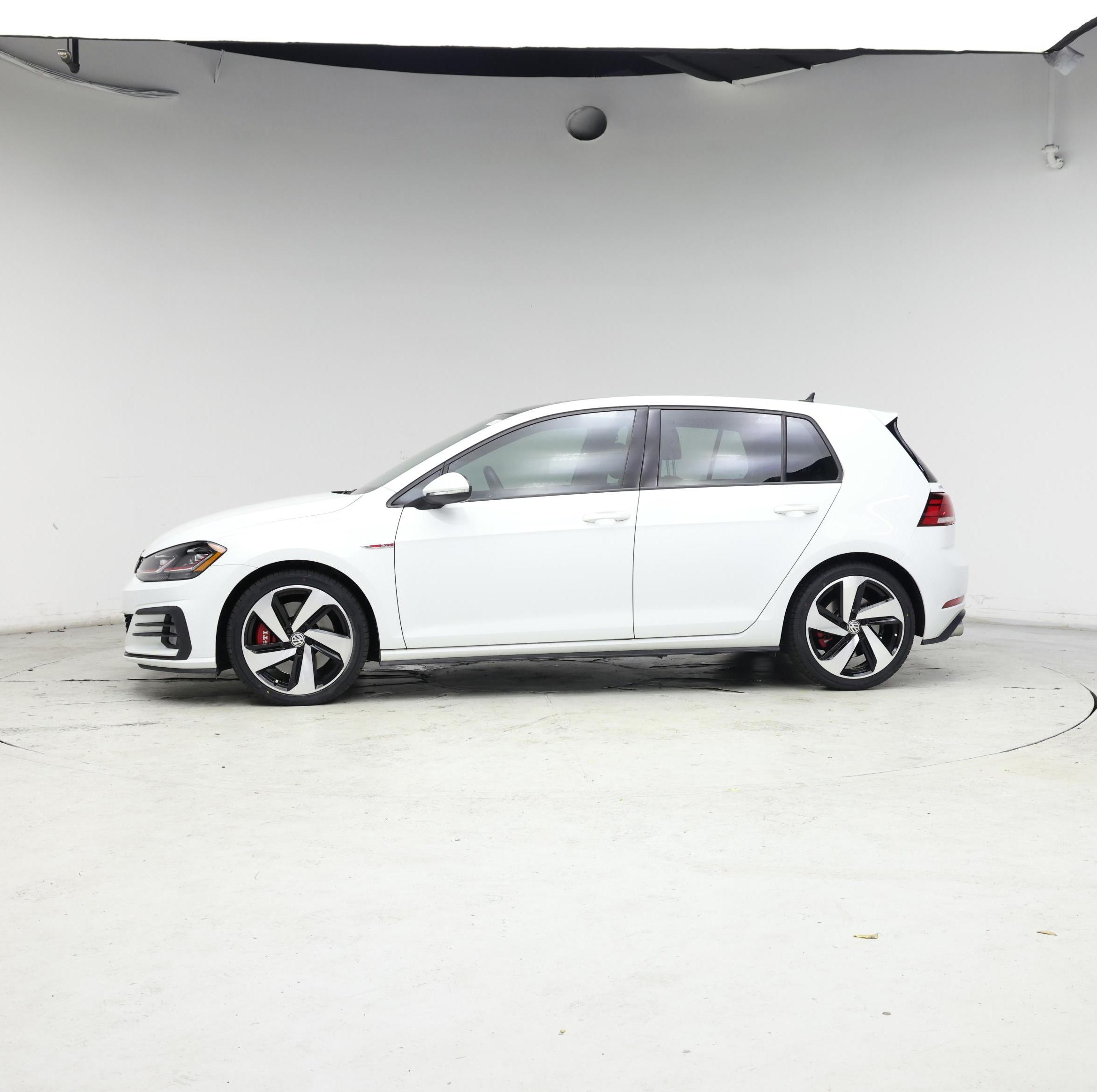 Thumbnail: 2020 Volkswagen Golf - 3
