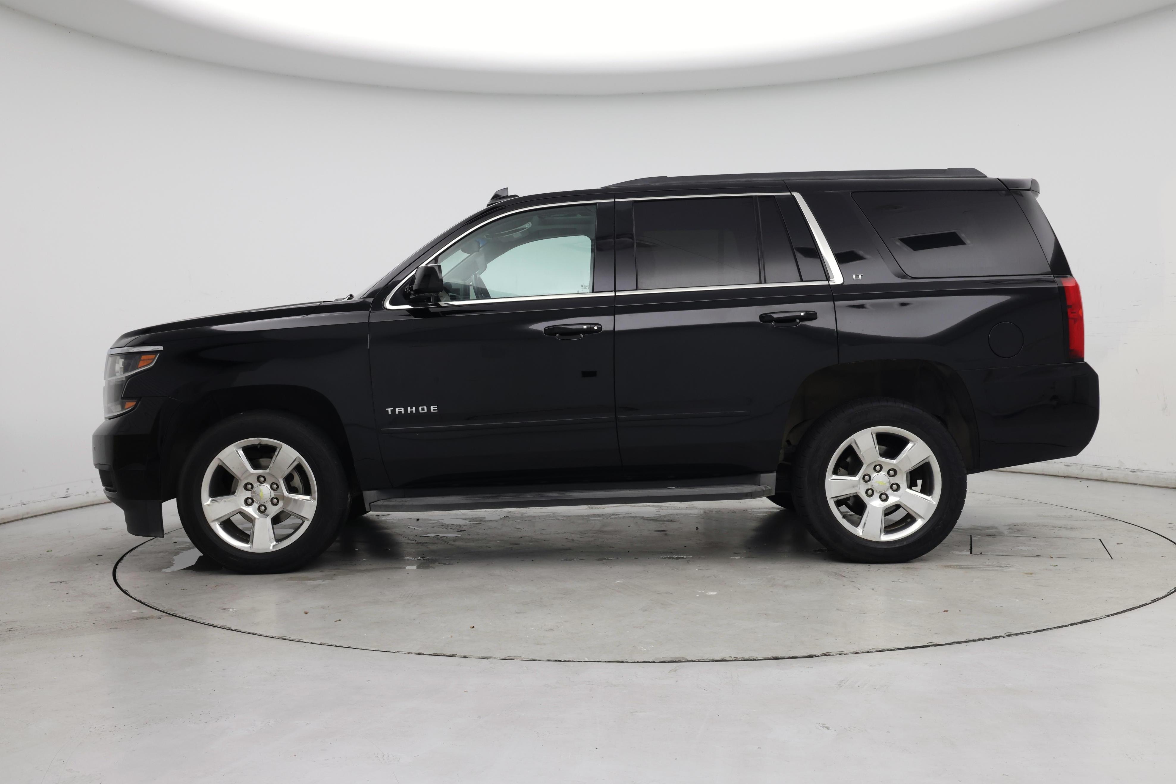 Thumbnail: 2016 Chevrolet Tahoe - 3