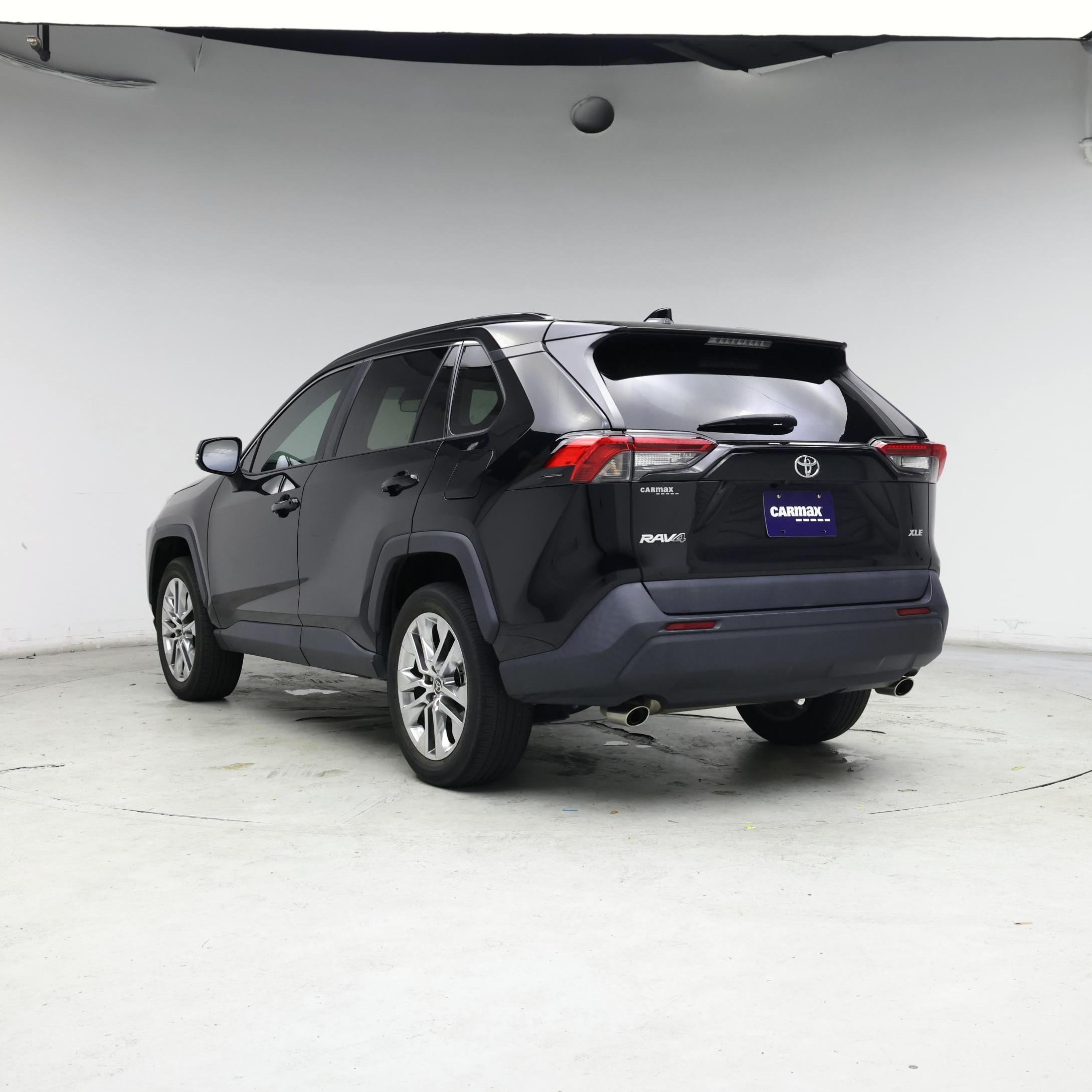 Thumbnail: 2021 Toyota RAV4 - 2