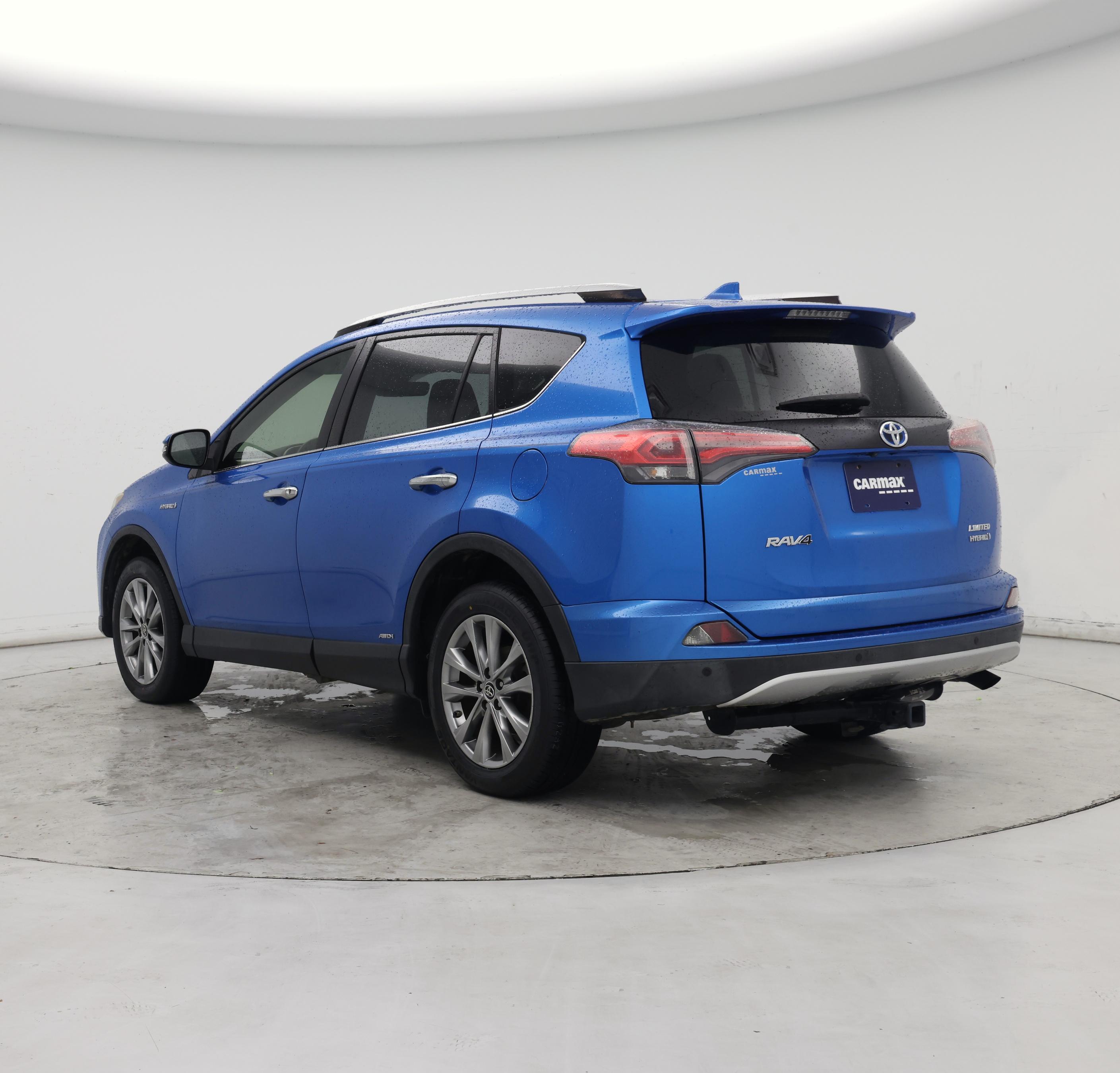 Thumbnail: 2016 Toyota RAV4 - 2