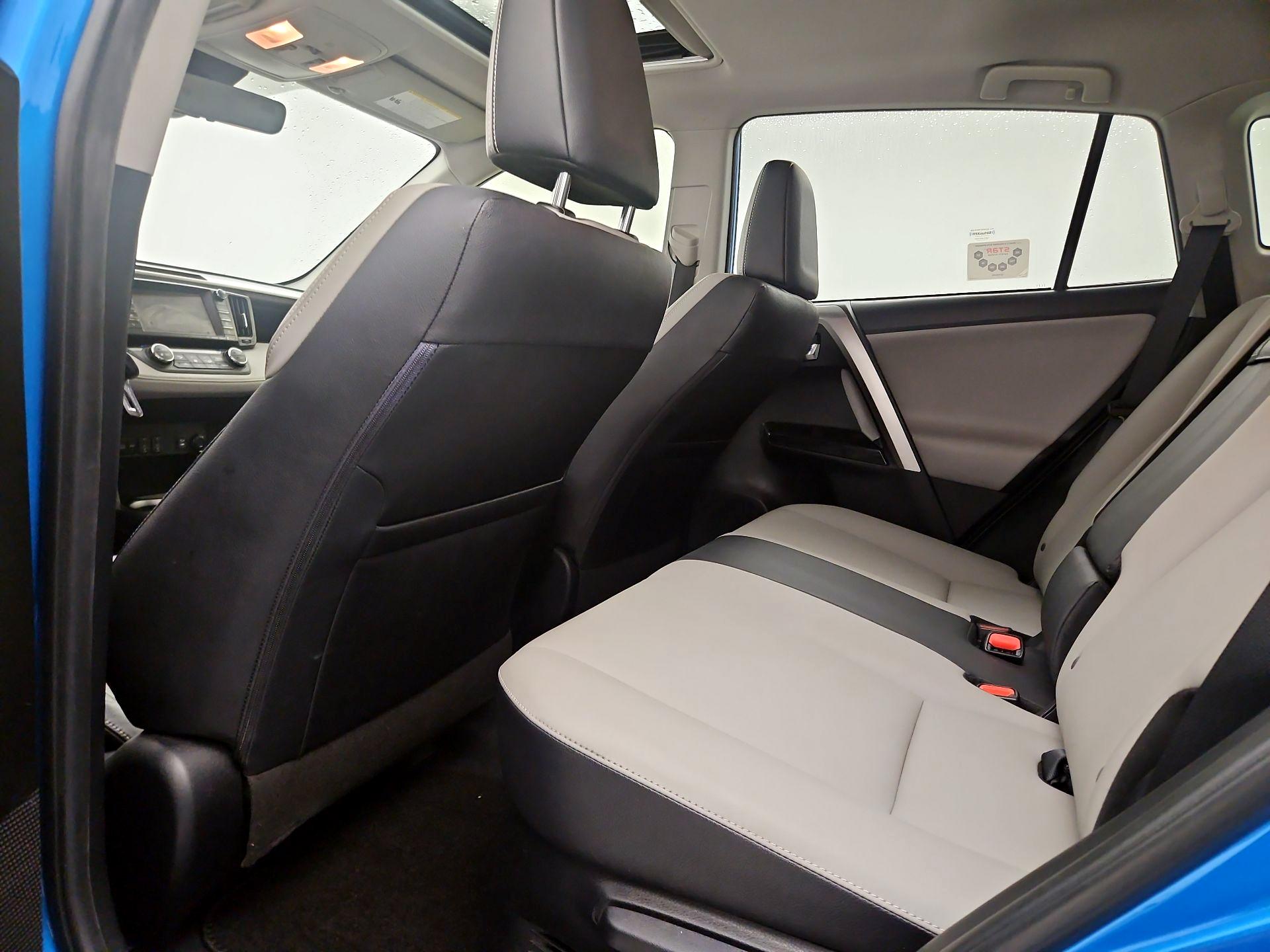 Thumbnail: 2016 Toyota RAV4 - 20