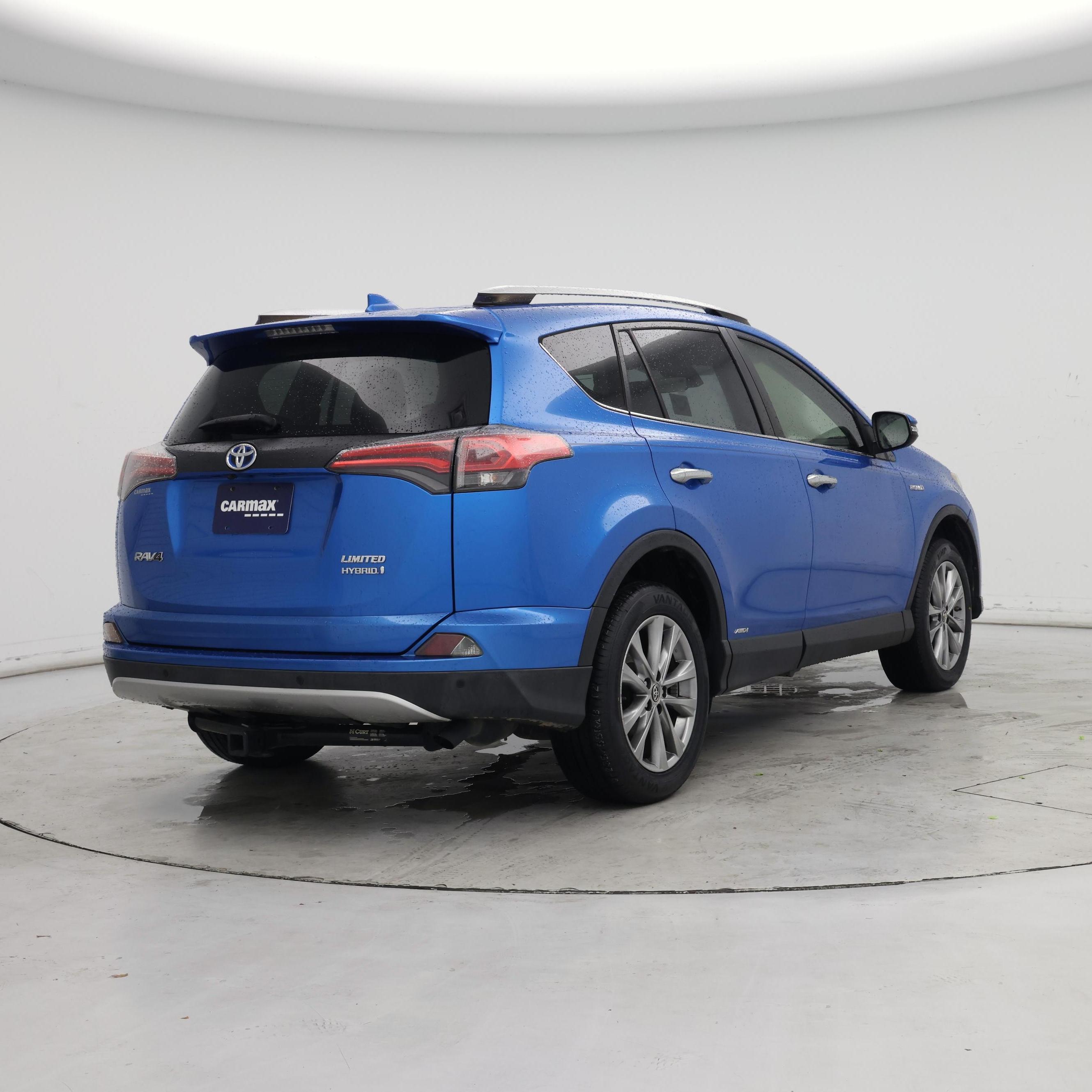 Thumbnail: 2016 Toyota RAV4 - 8