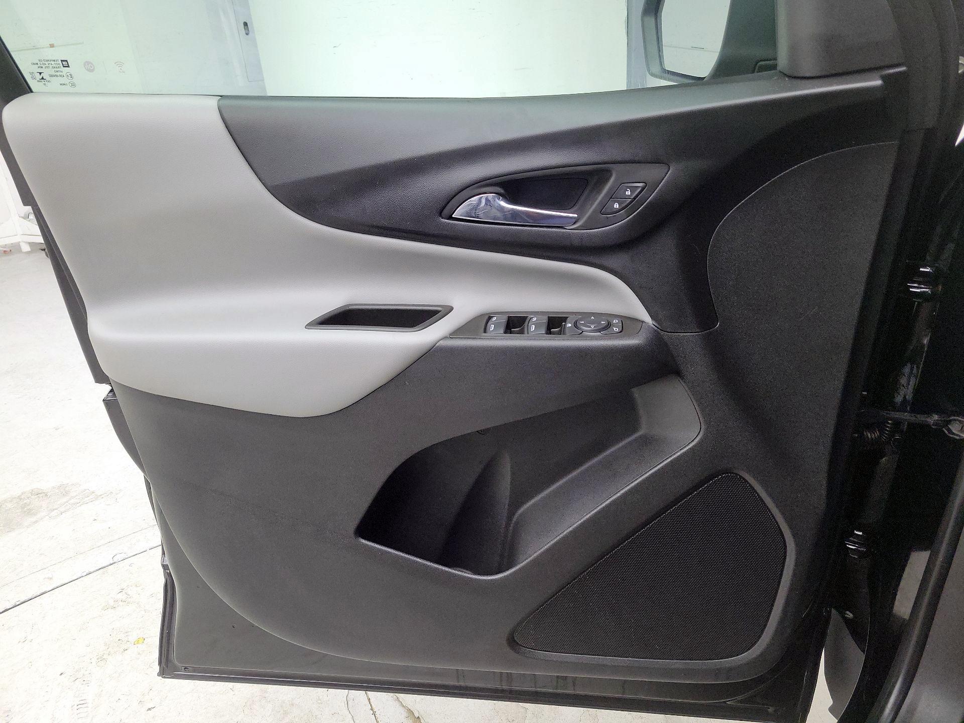 Thumbnail: 2022 Chevrolet Equinox - 12