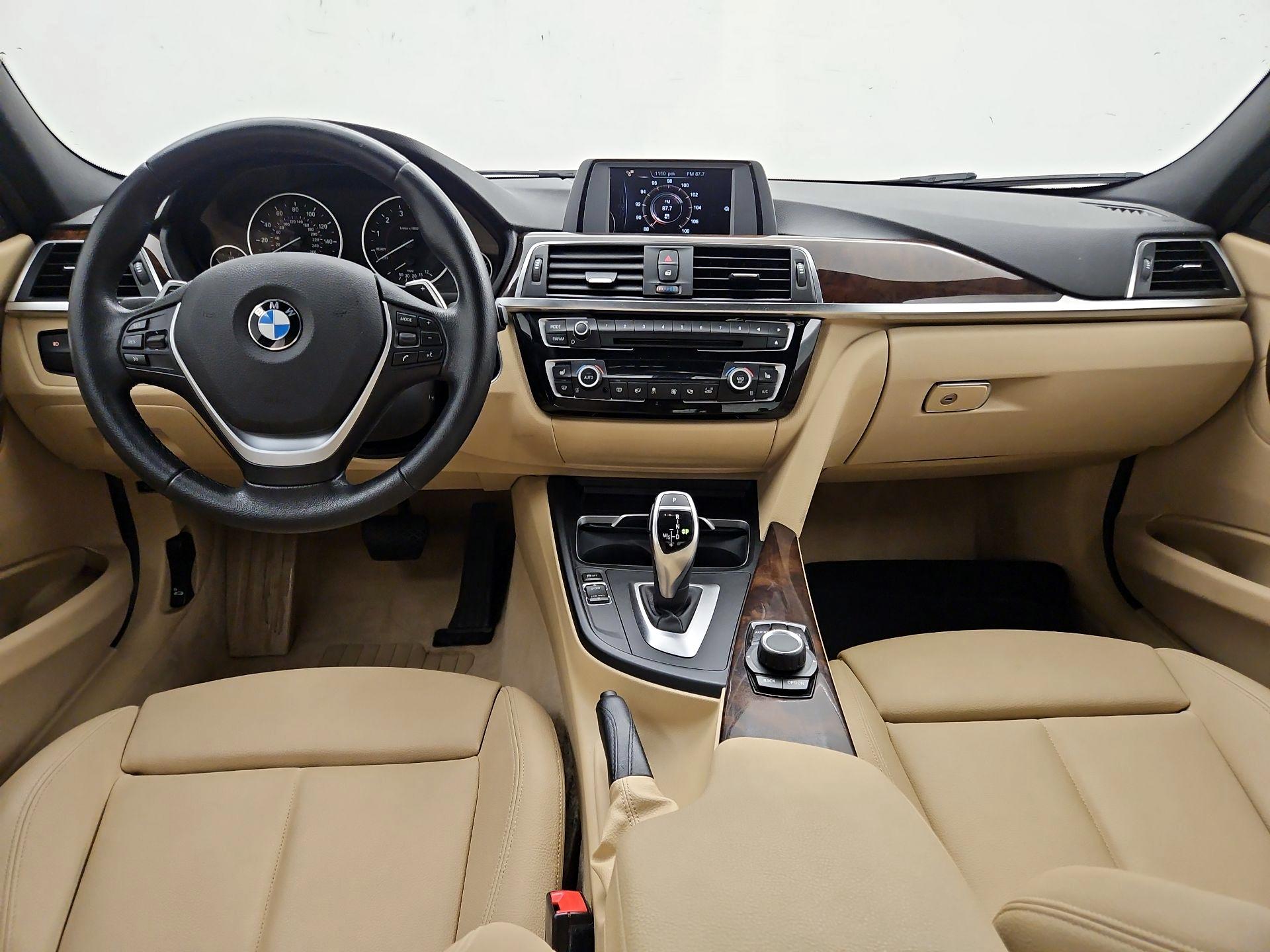 Thumbnail: 2016 BMW 3 Series - 9